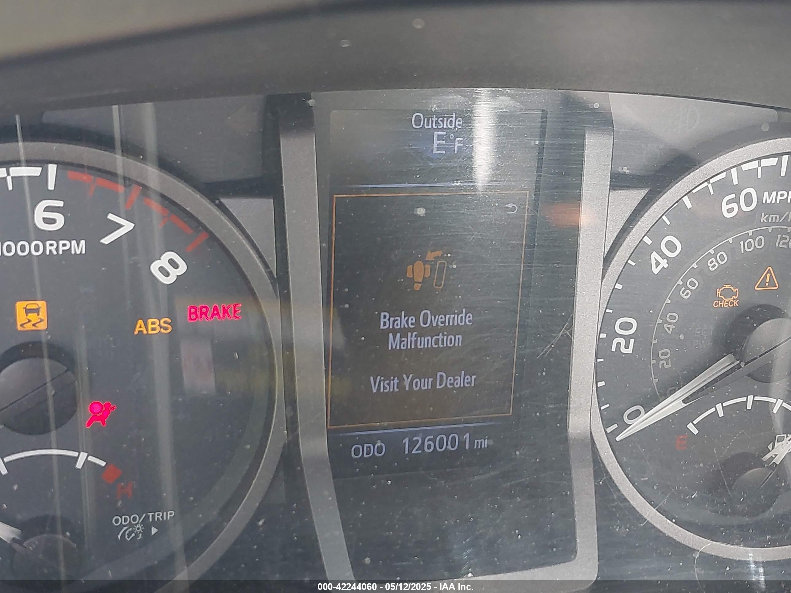 TOYOTA TACOMA image 7