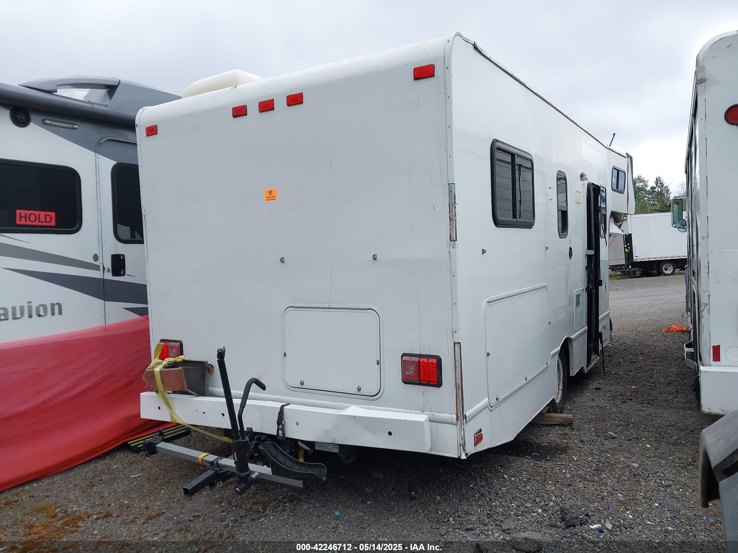 FORD E-350 image 4