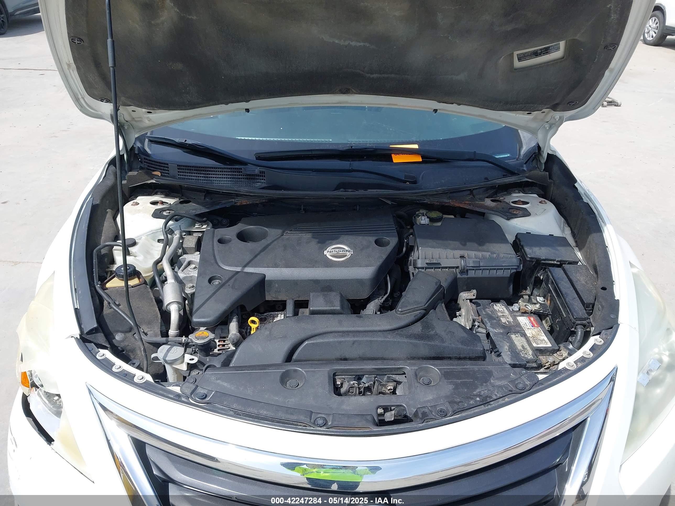 NISSAN ALTIMA image 10