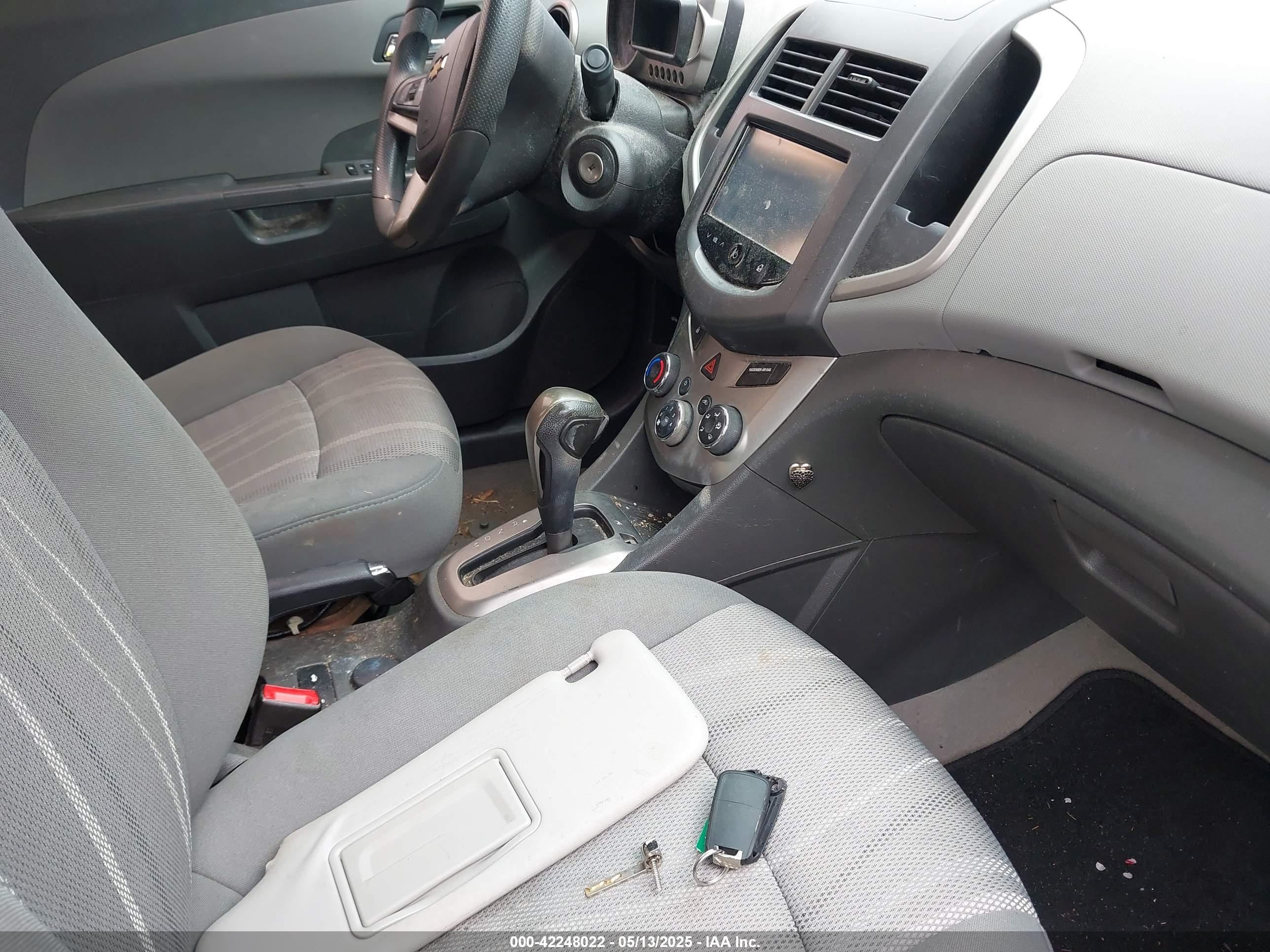 CHEVROLET SONIC image 5