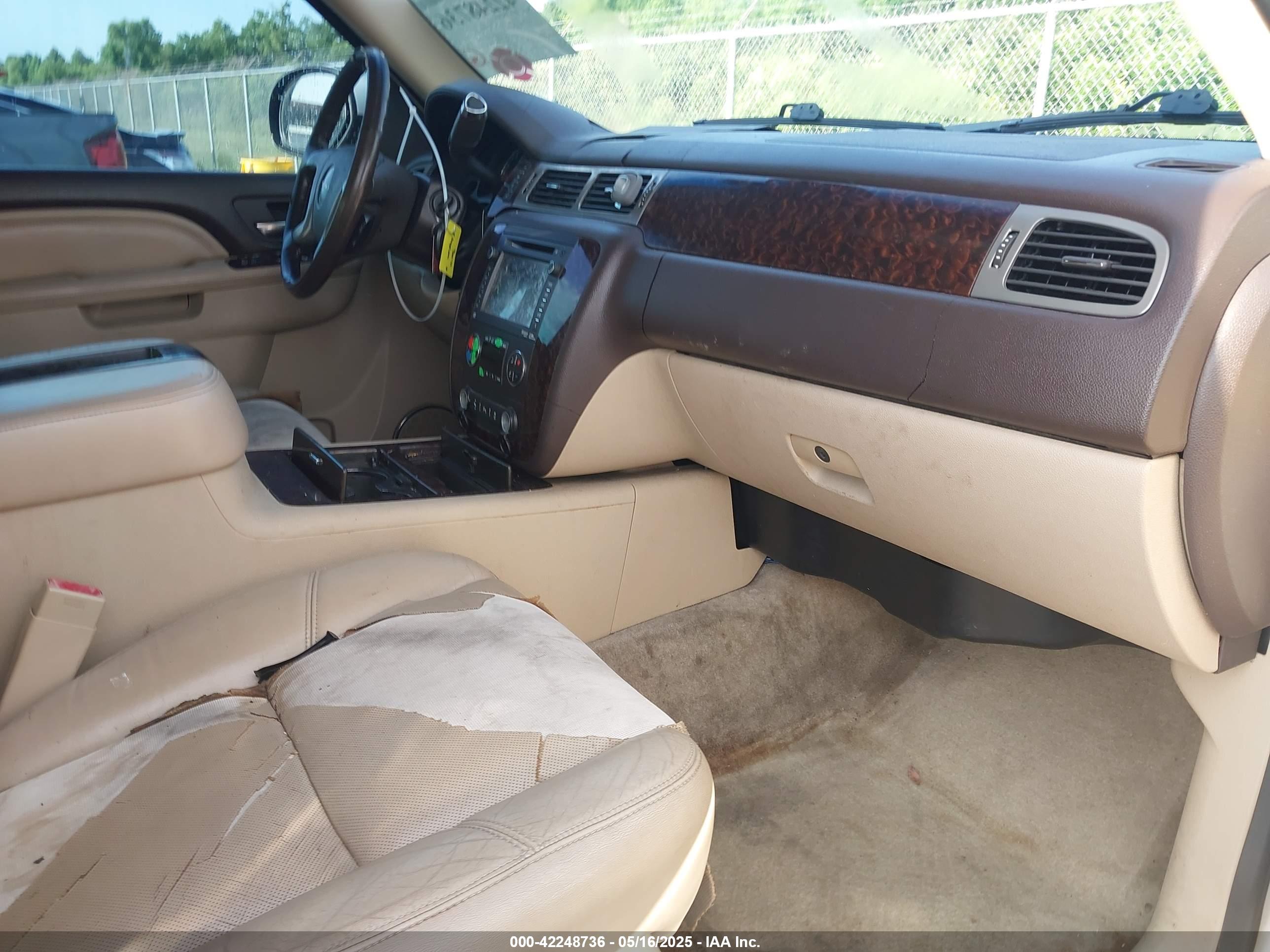 GMC YUKON image 5