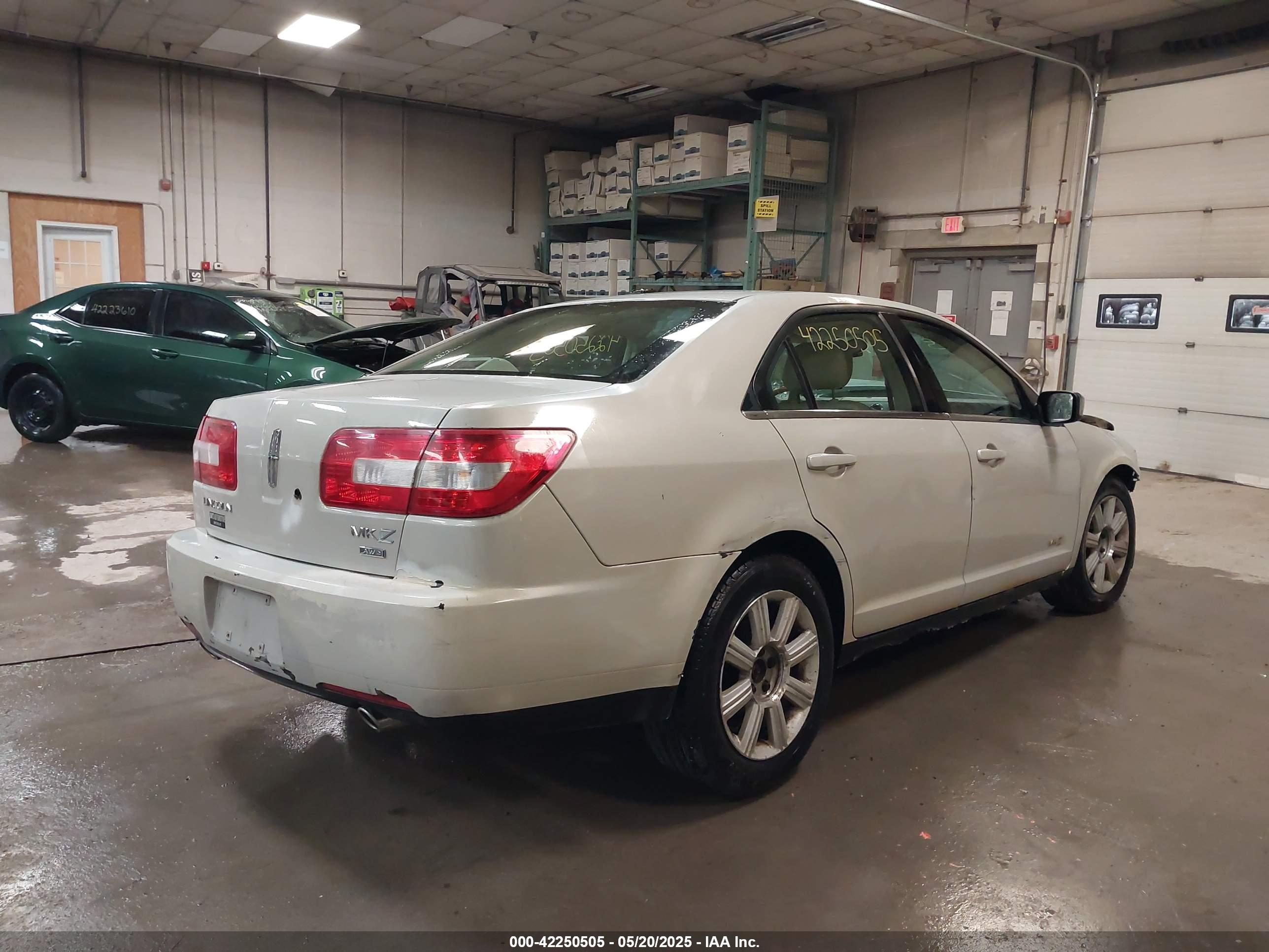 LINCOLN MKZ image 4