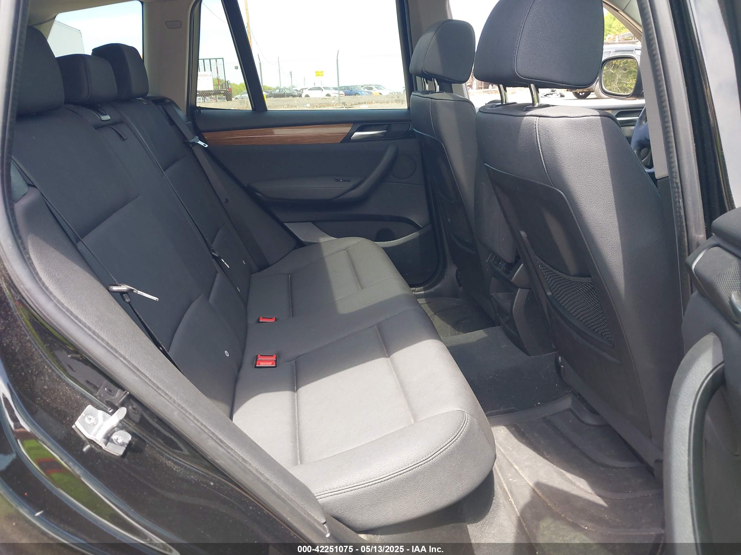 BMW X3 image 8