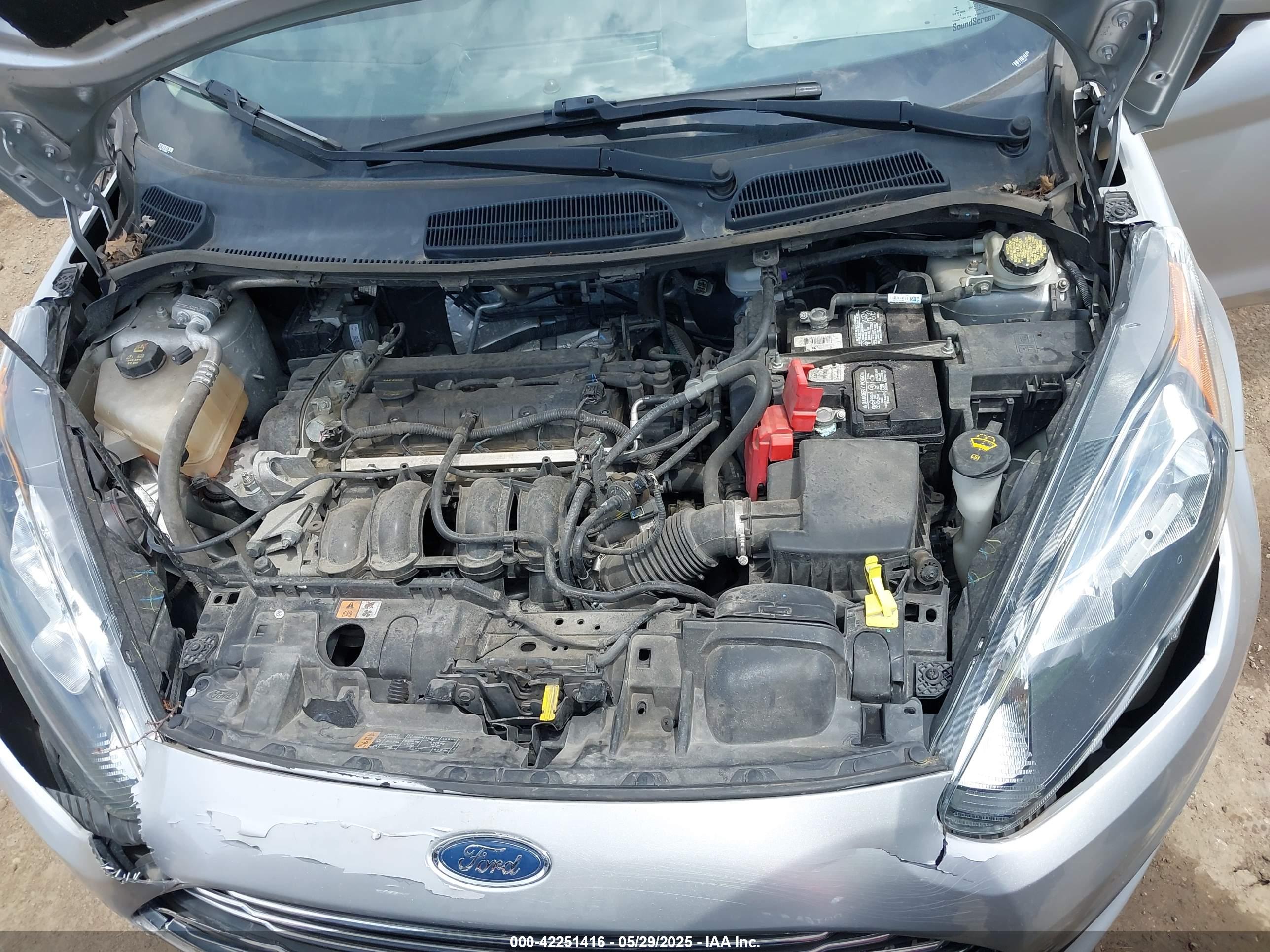 FORD FIESTA image 10