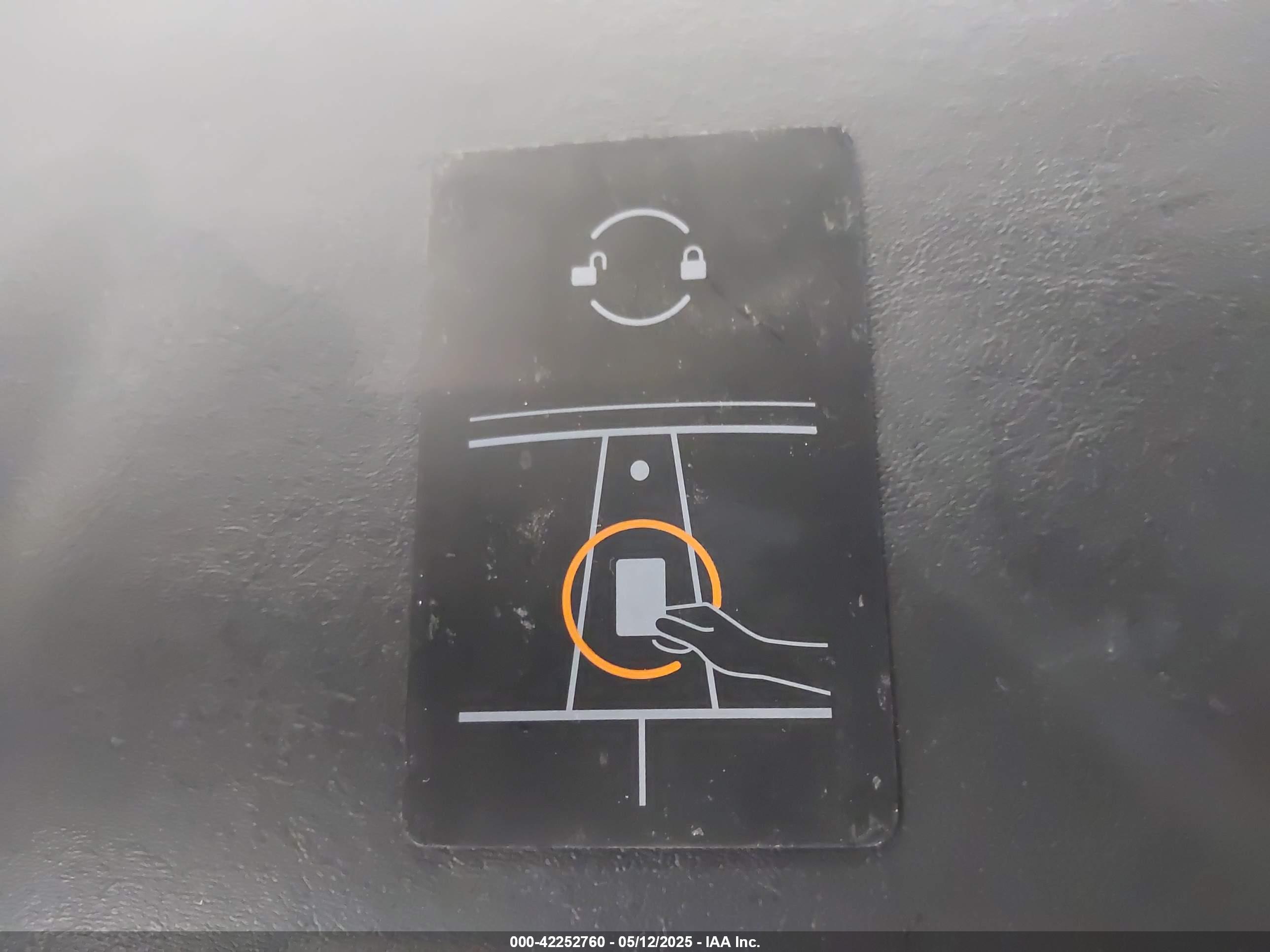 TESLA MODEL image 11