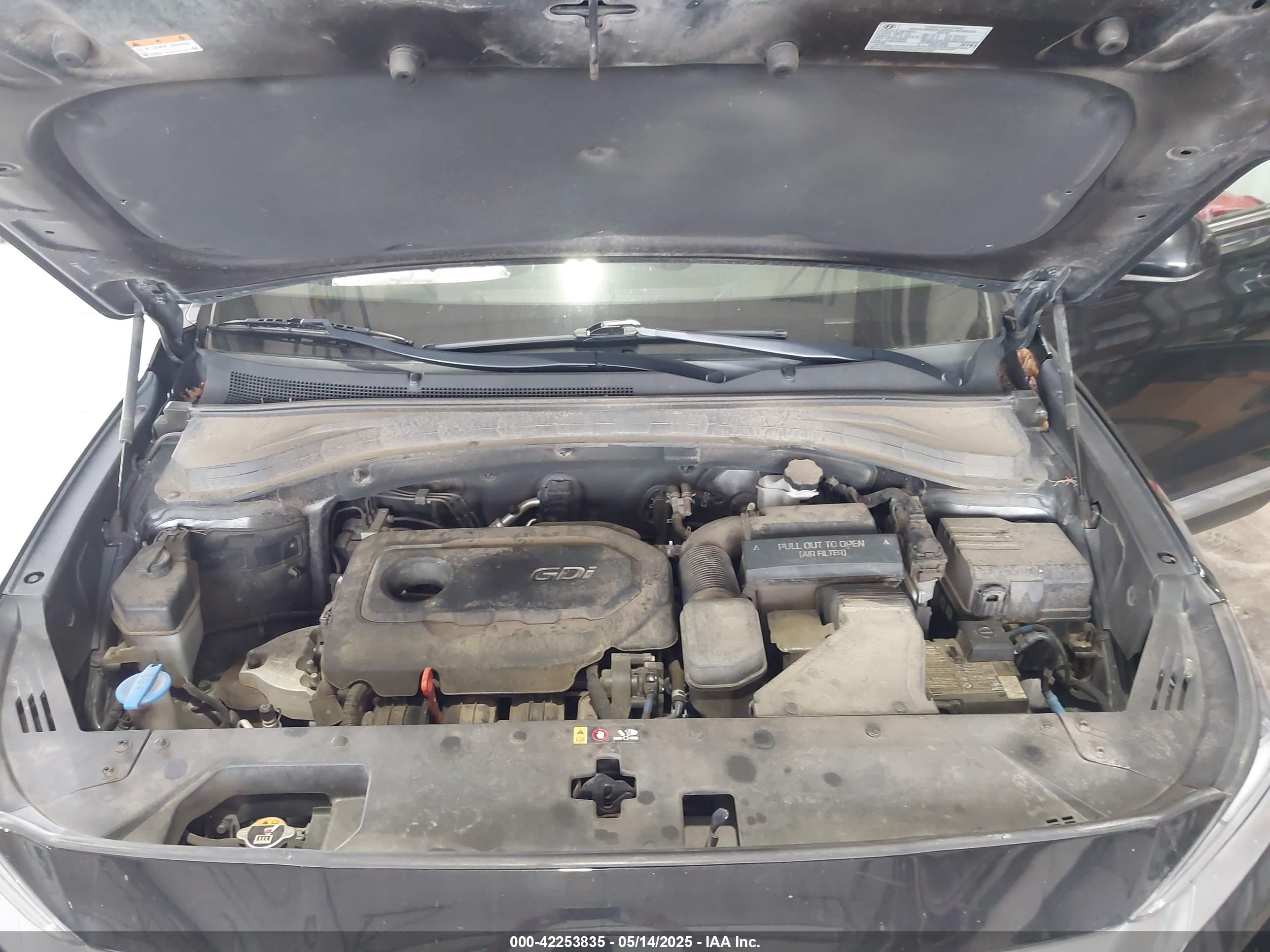 HYUNDAI SANTA image 10