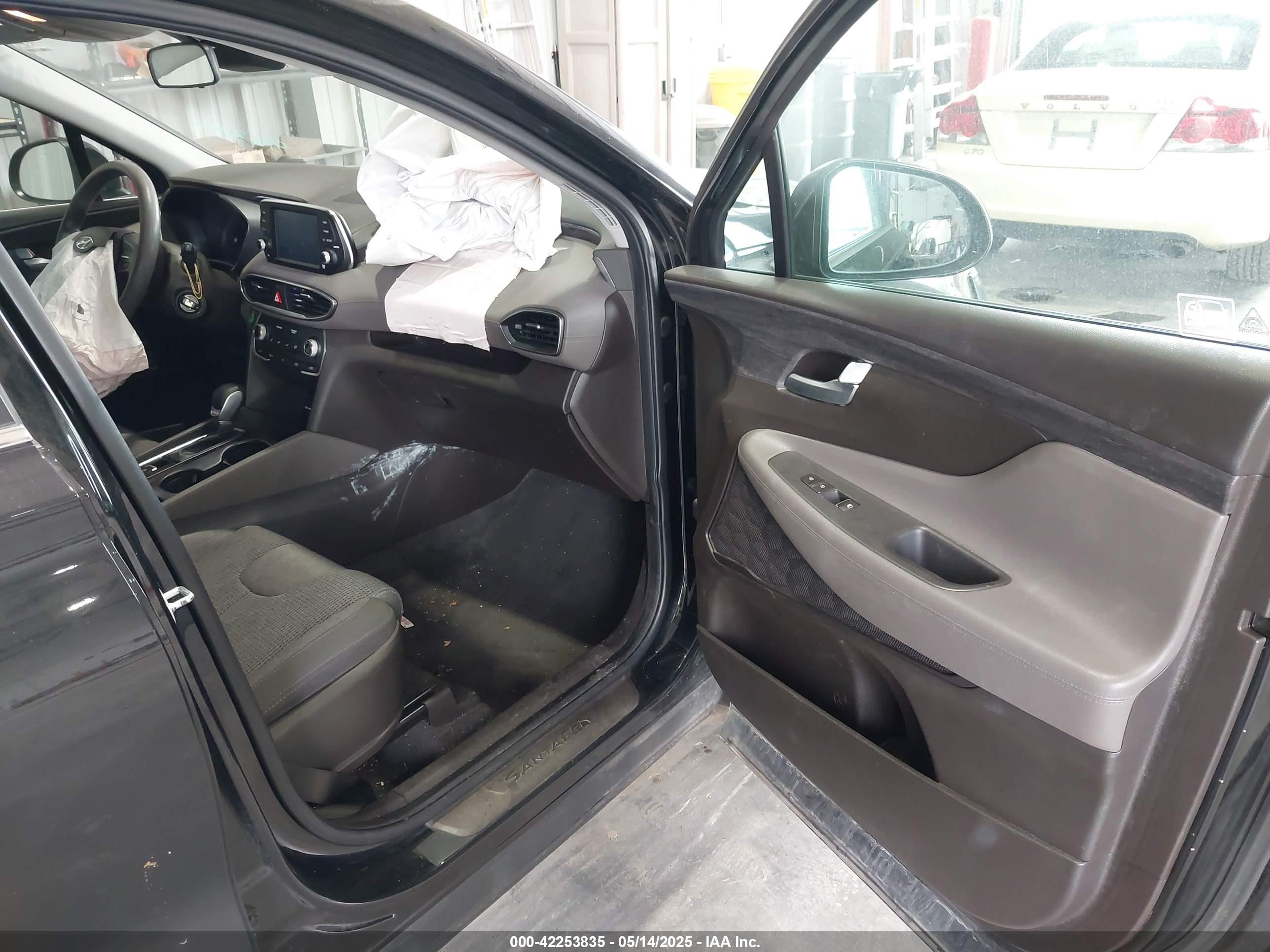 HYUNDAI SANTA image 5