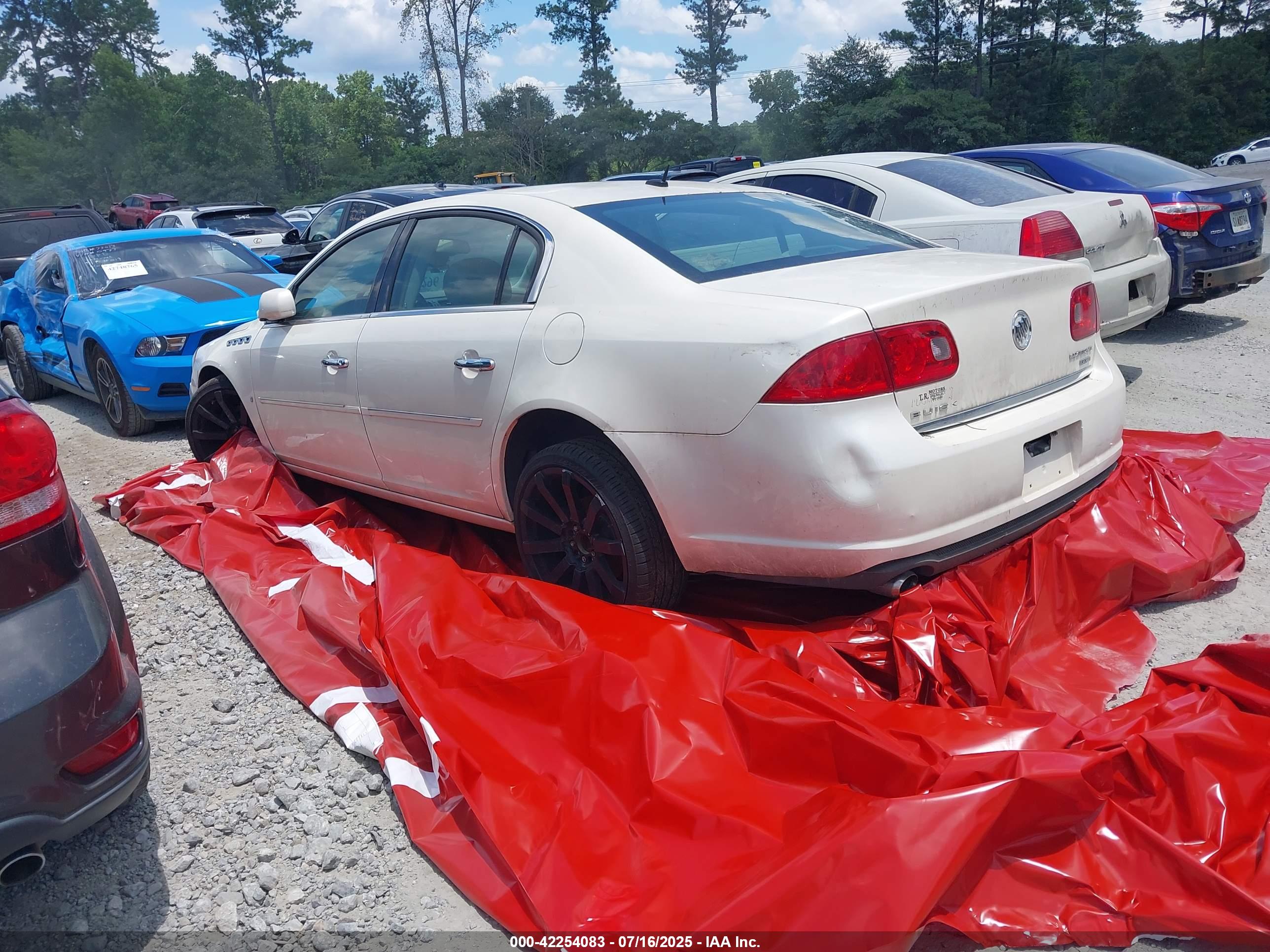 BUICK LUCERNE image 3