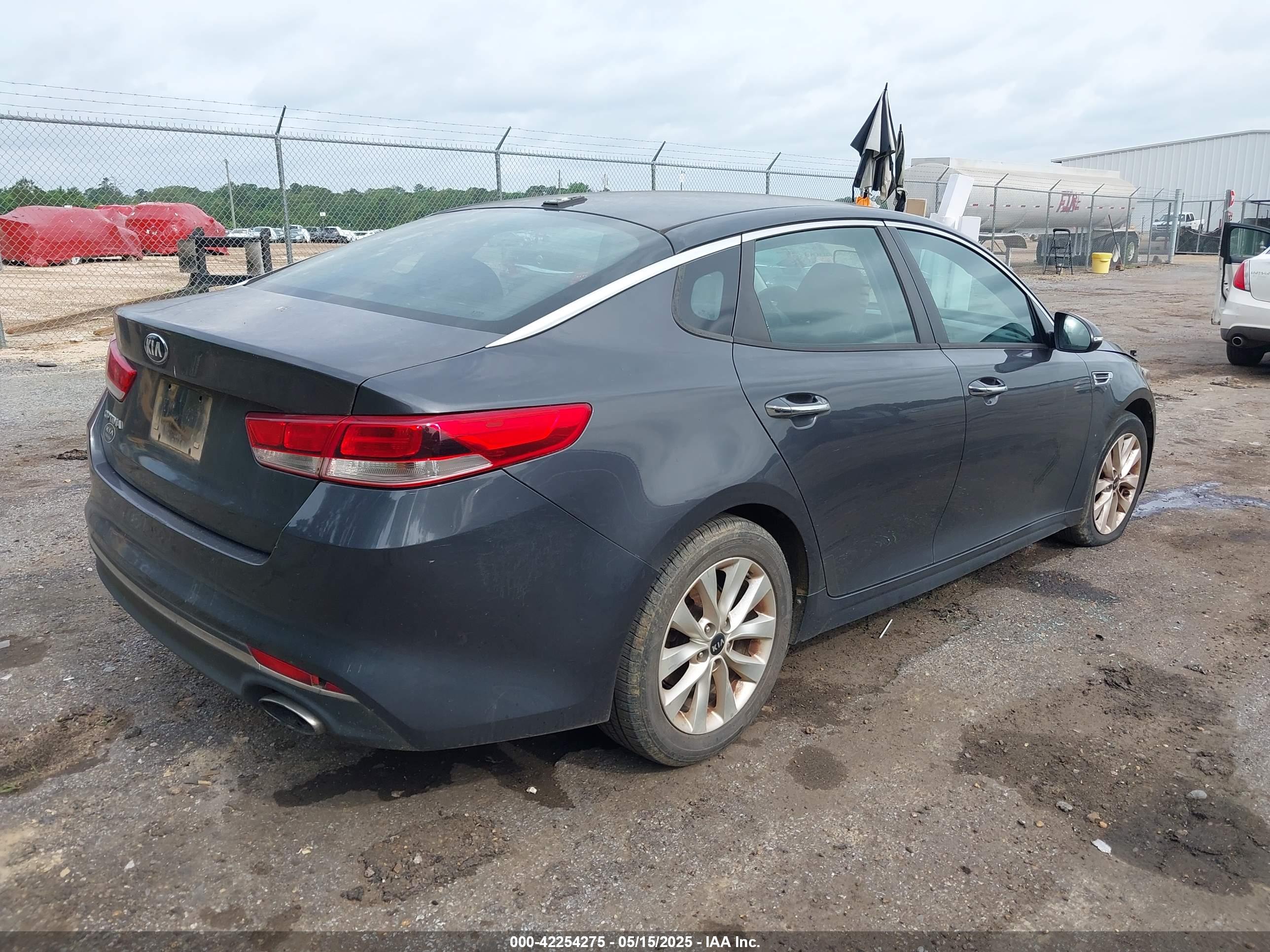 KIA OPTIMA image 4