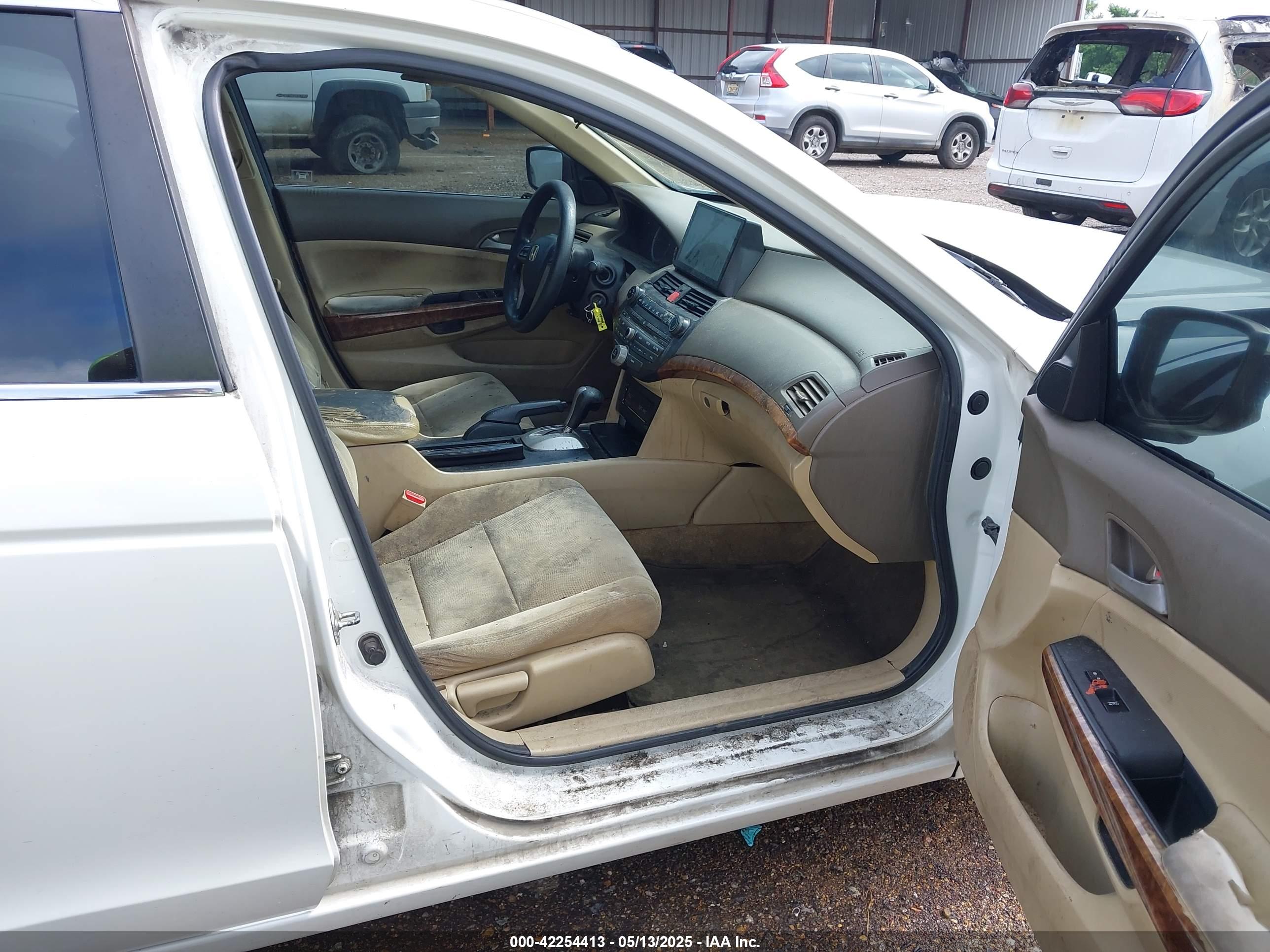 HONDA ACCORD image 5