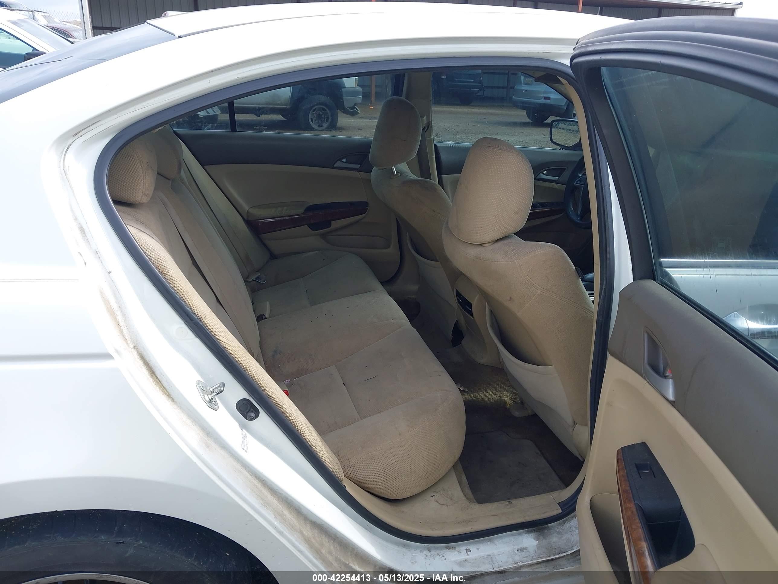 HONDA ACCORD image 8