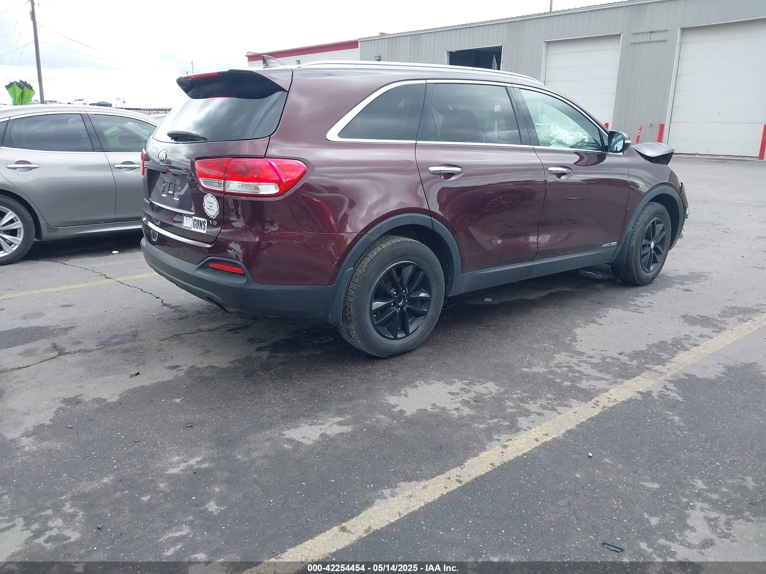 KIA SORENTO image 4