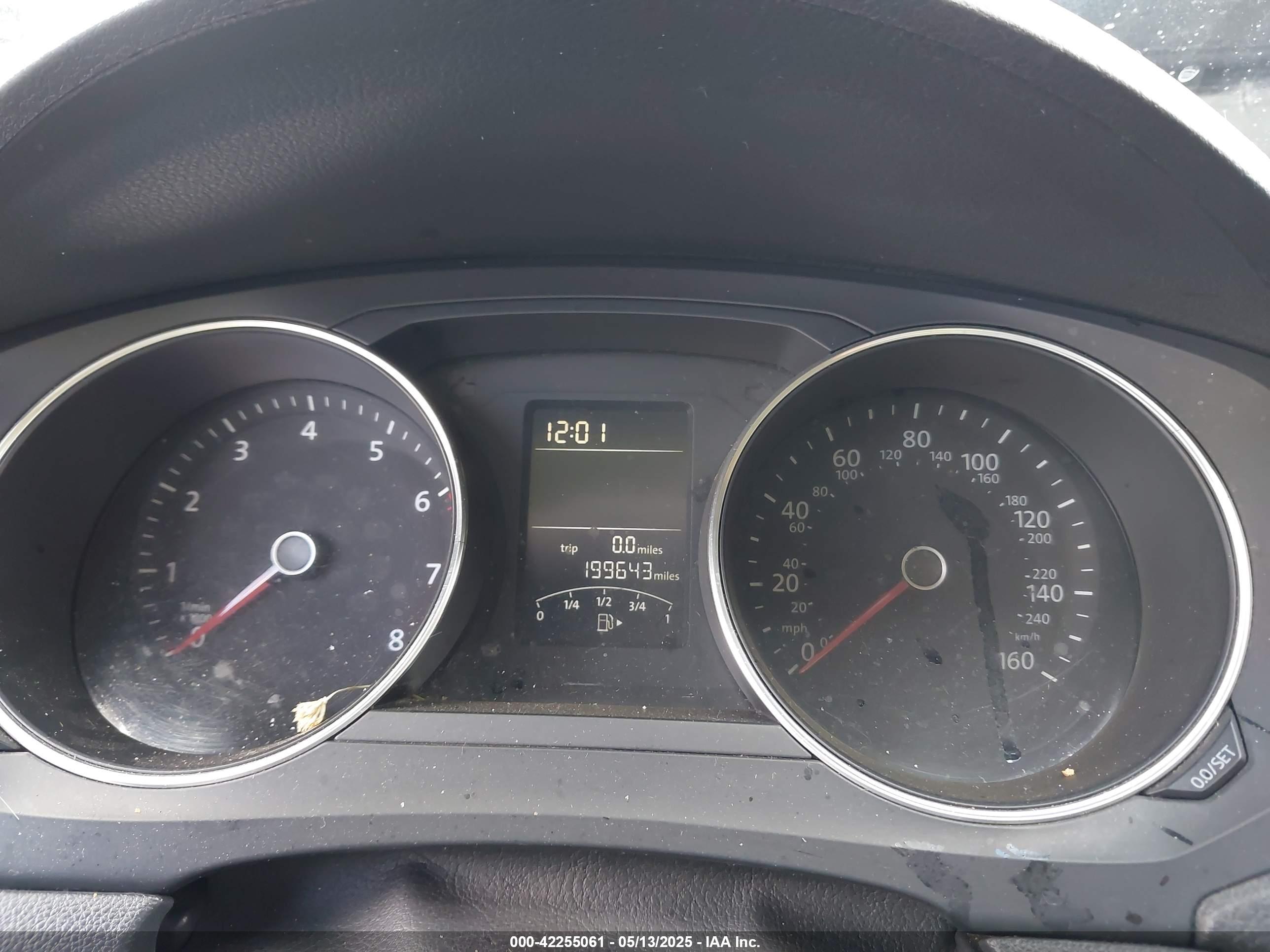 VOLKSWAGEN JETTA image 7