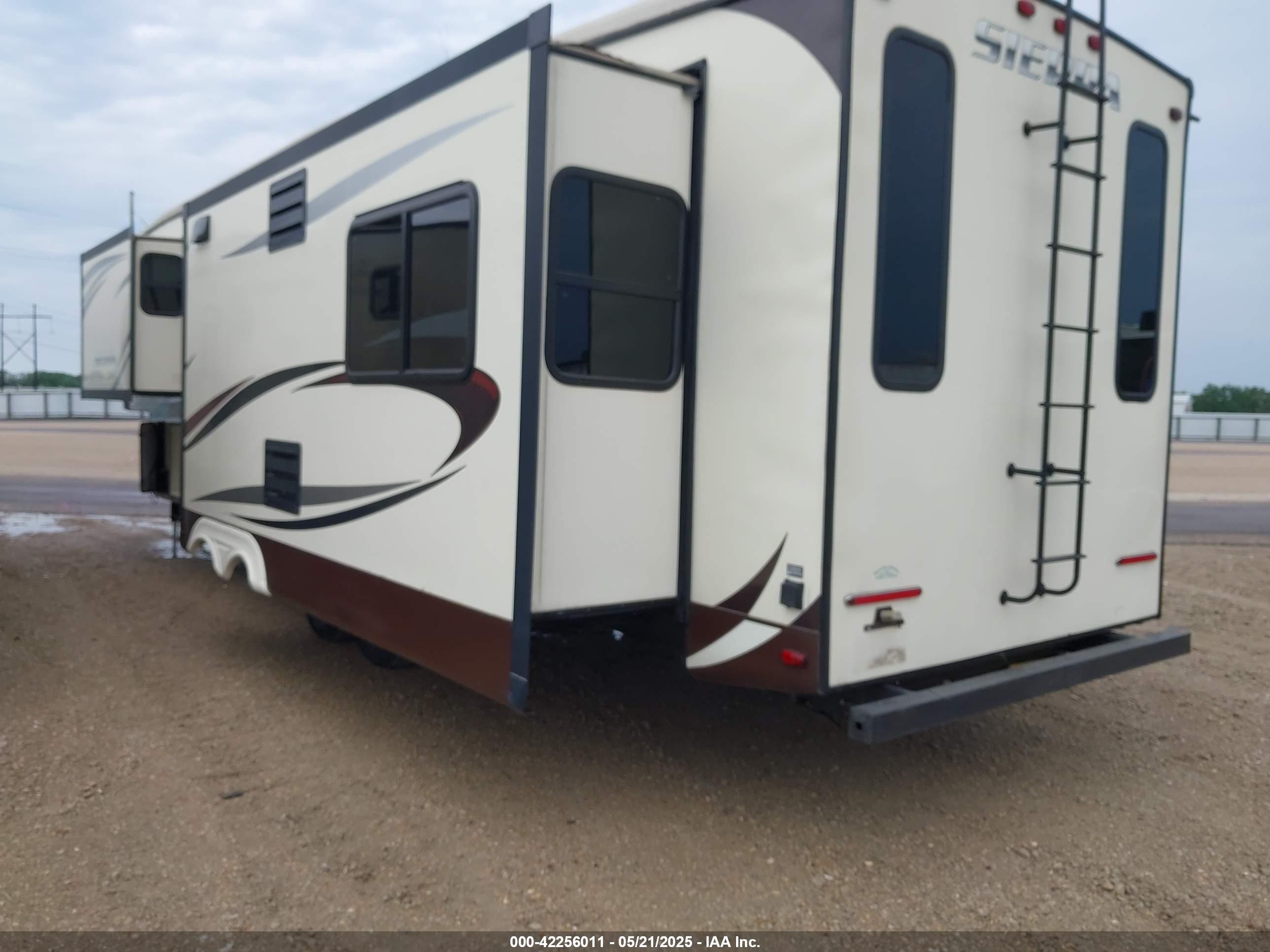 SIERRA 38FT image 3