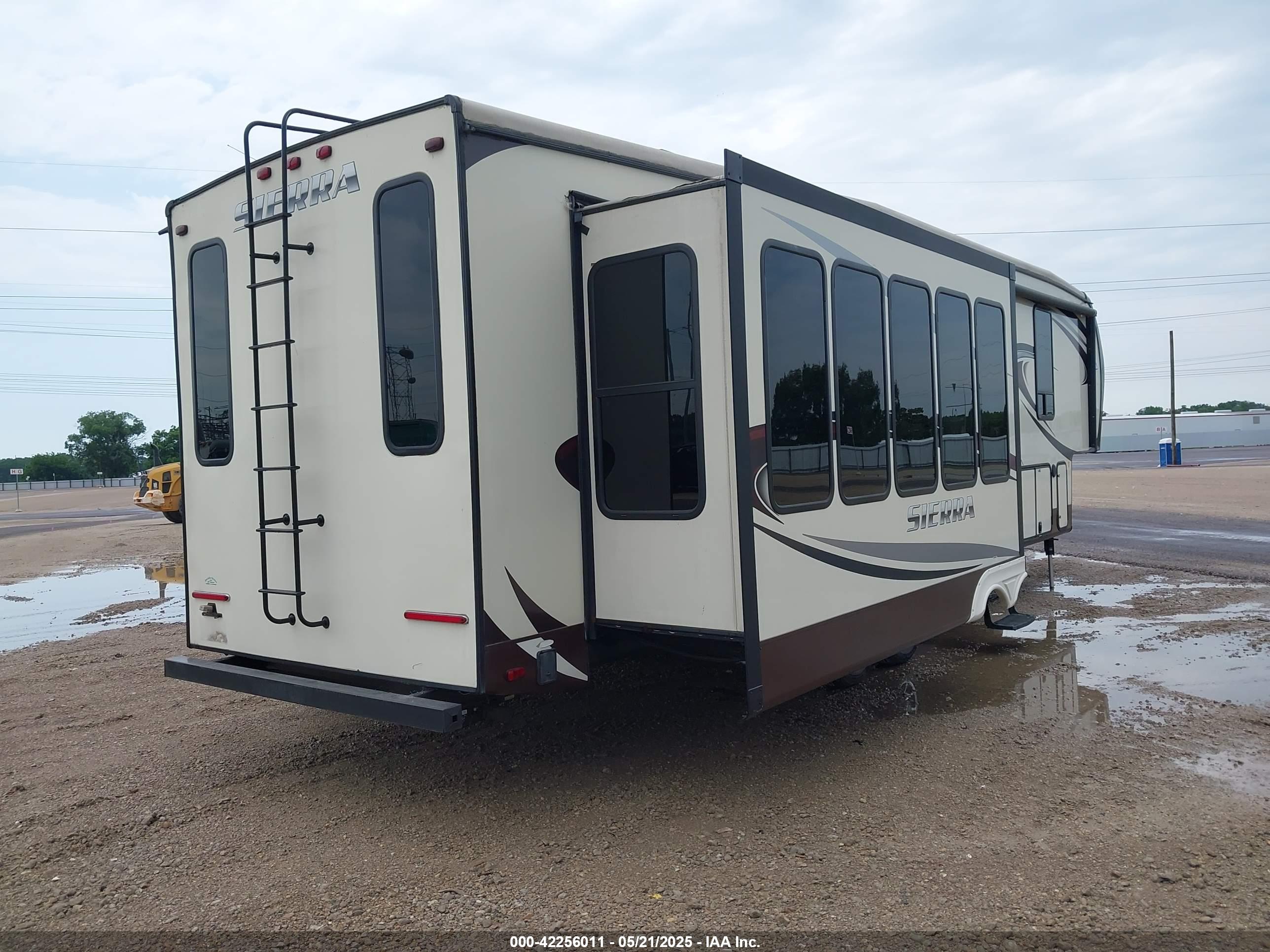 SIERRA 38FT image 4