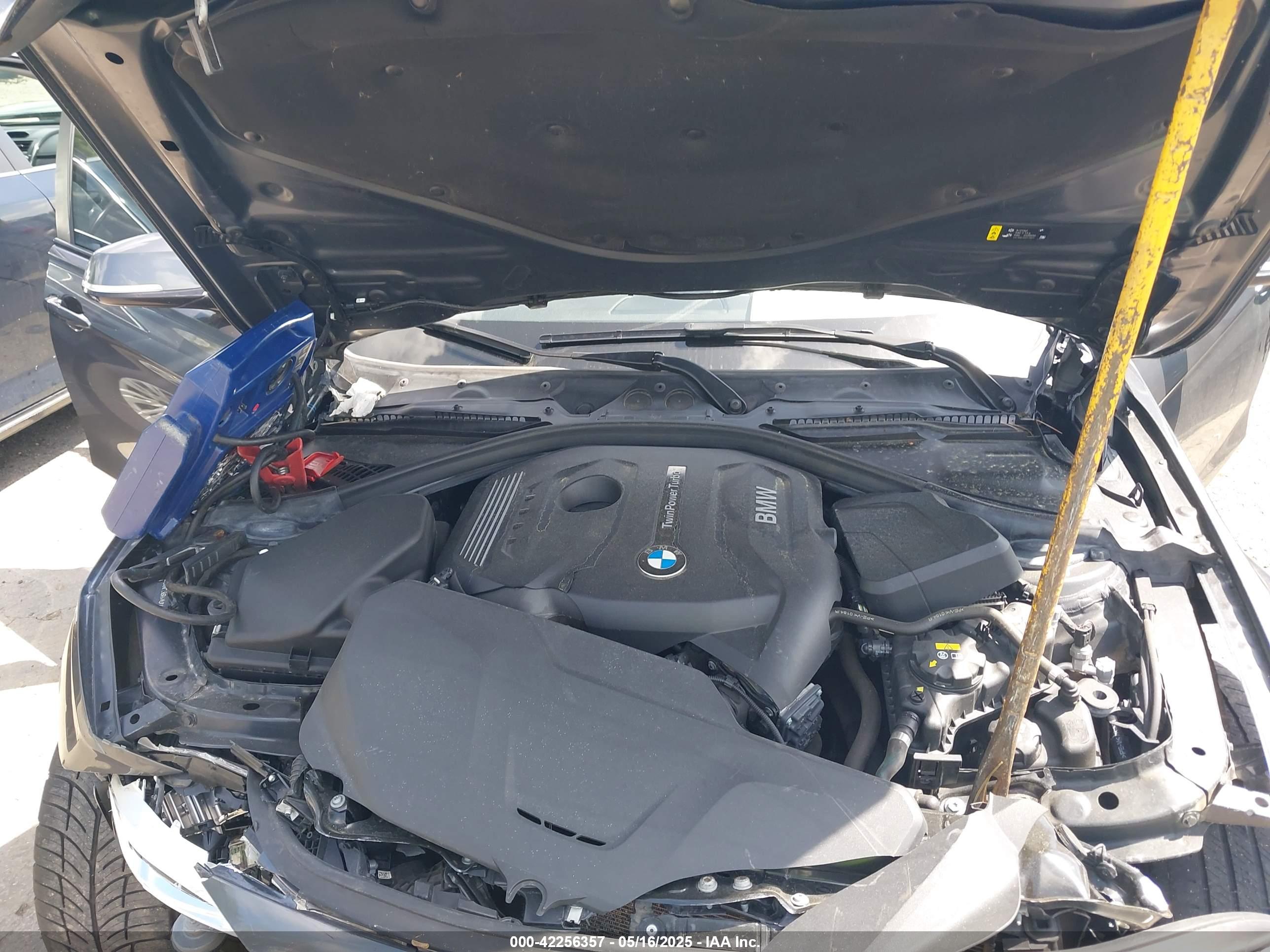BMW 330I image 10