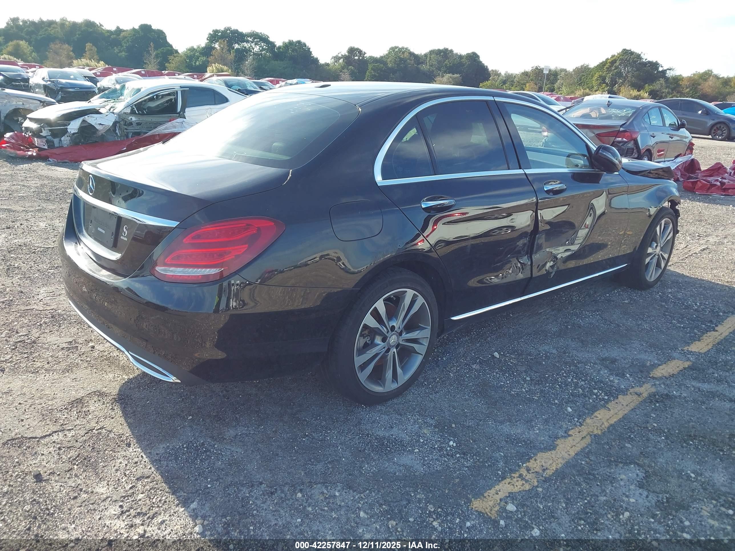 MERCEDES-BENZ C image 4