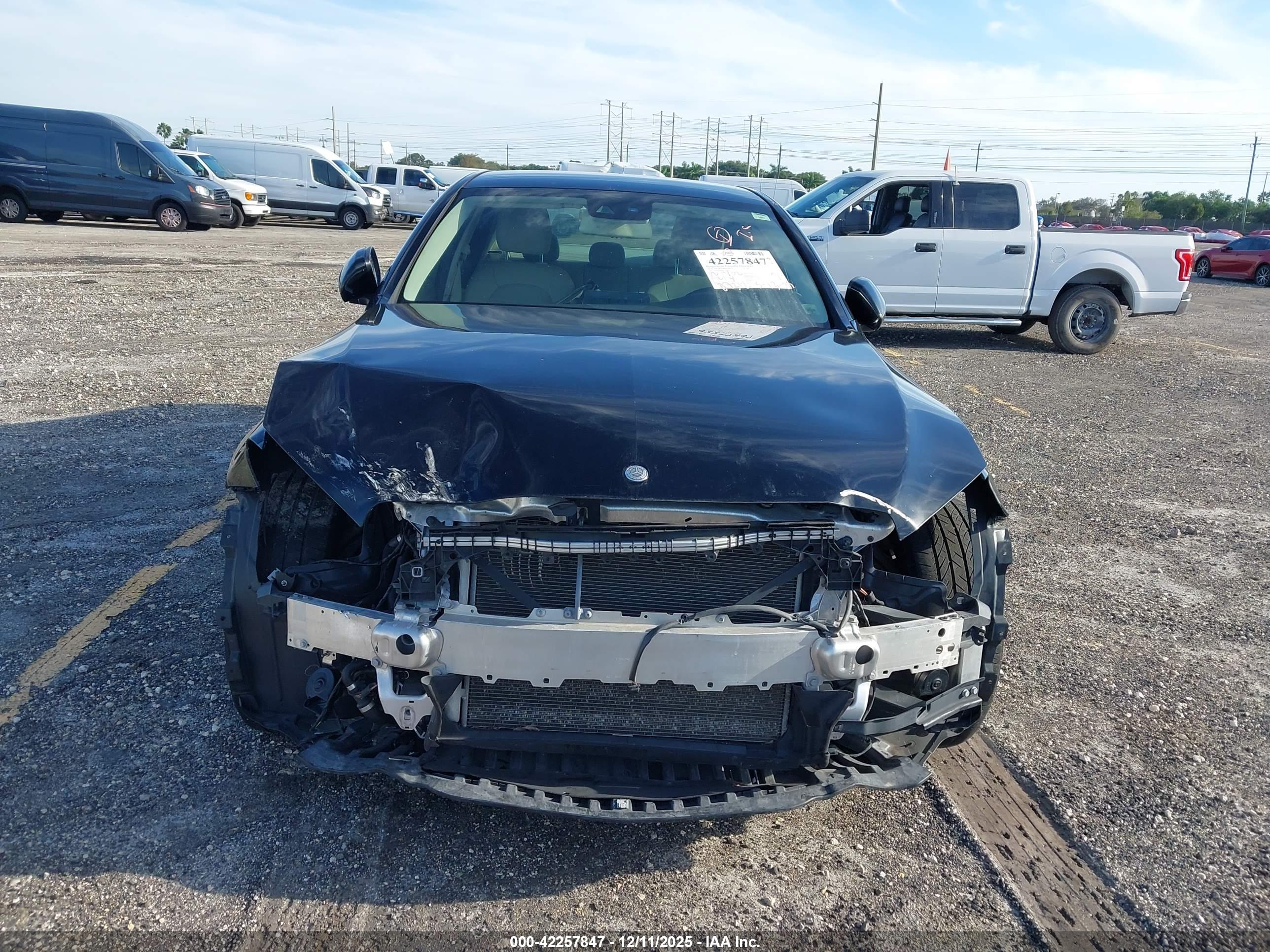 MERCEDES-BENZ C image 6