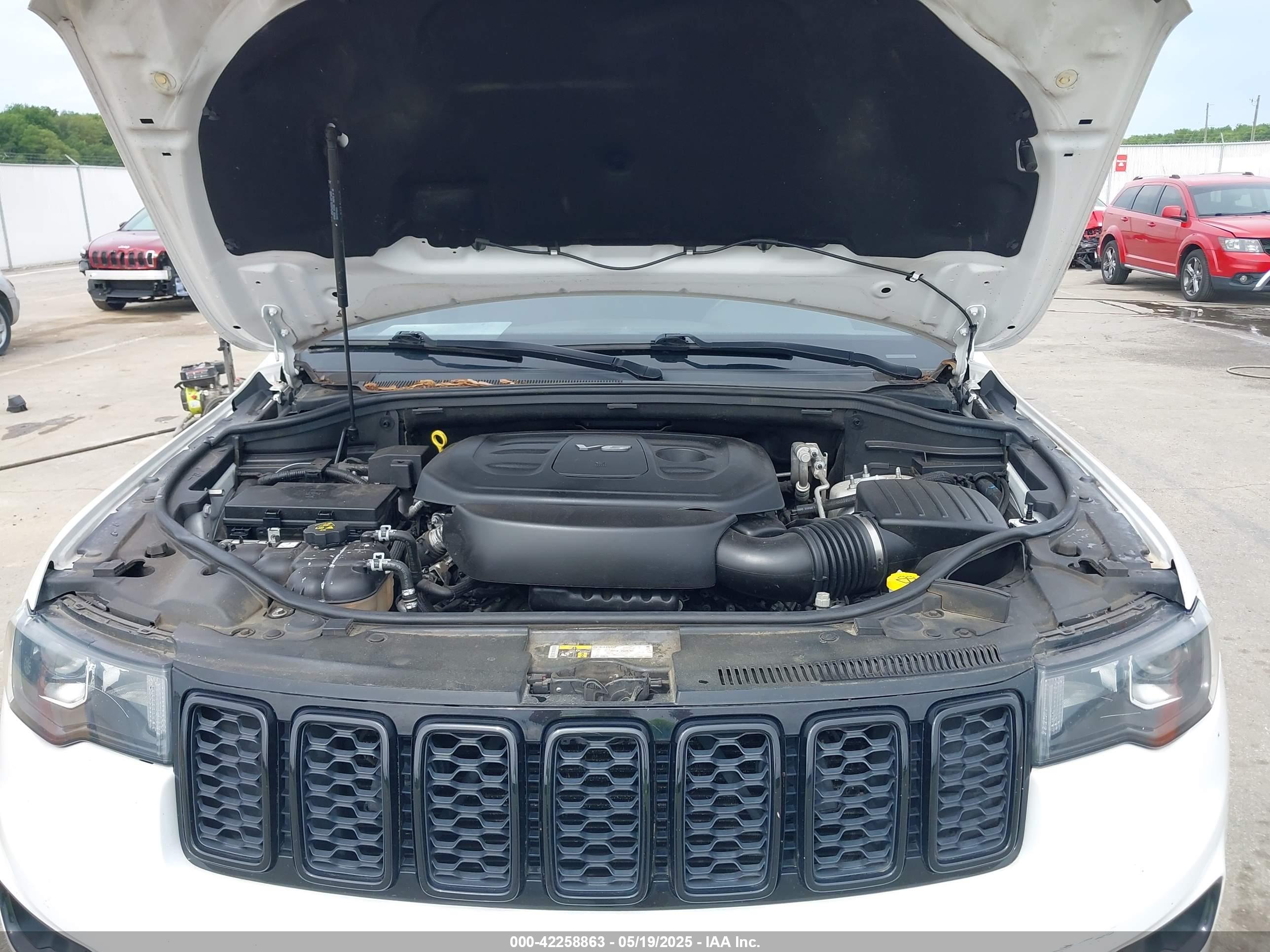 JEEP GRAND image 10