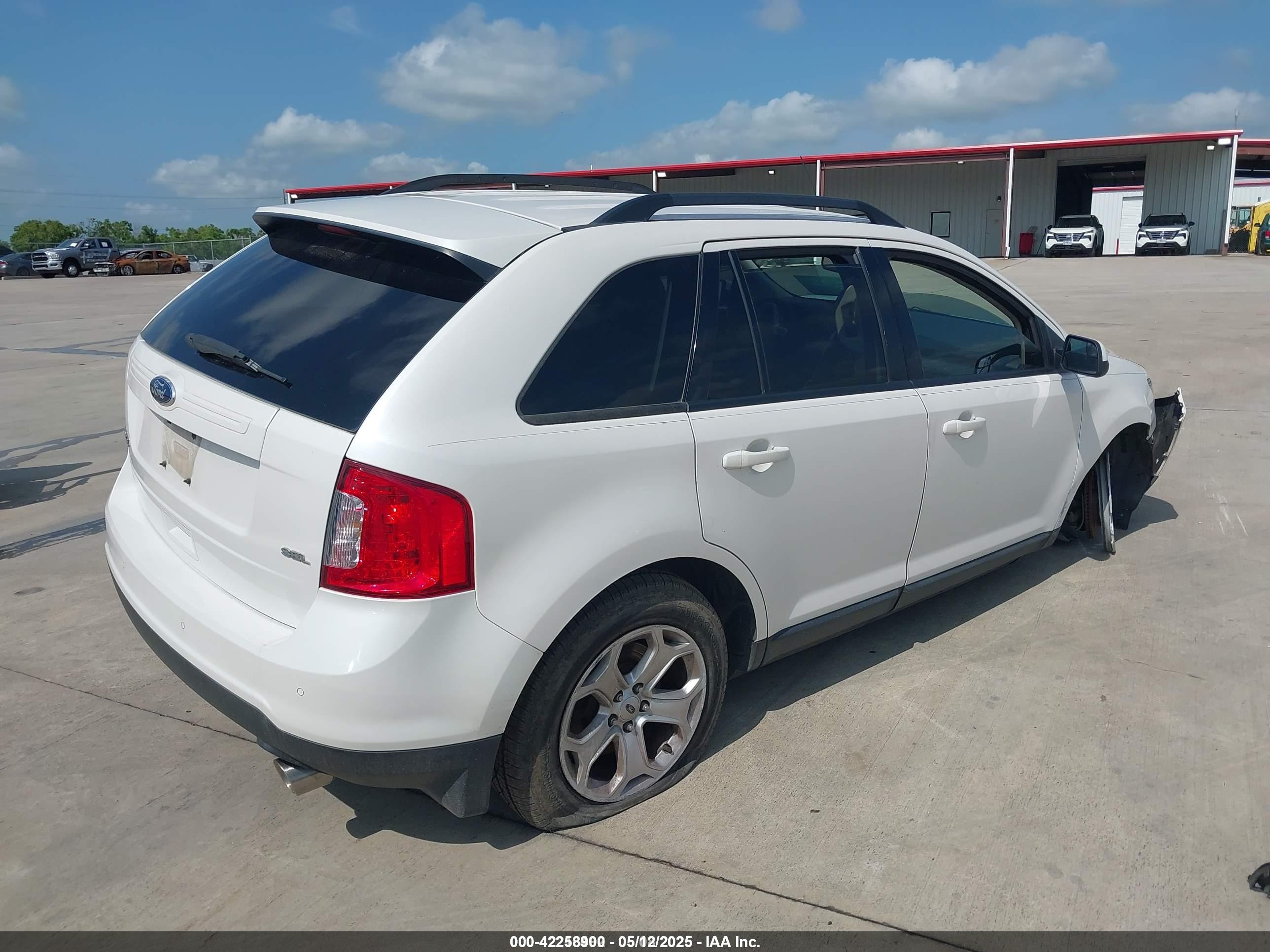 FORD EDGE image 4