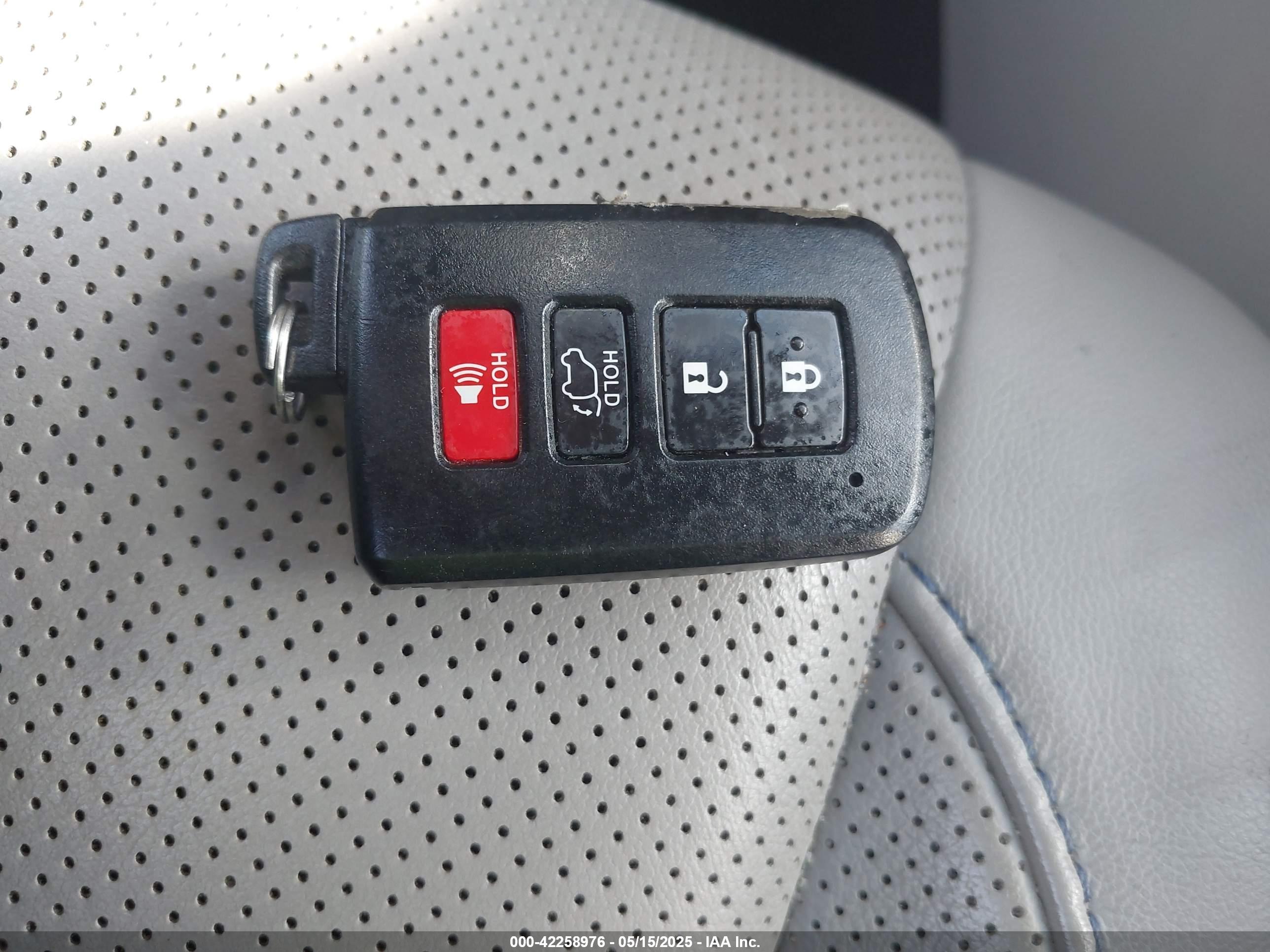 TOYOTA HIGHLANDER image 11