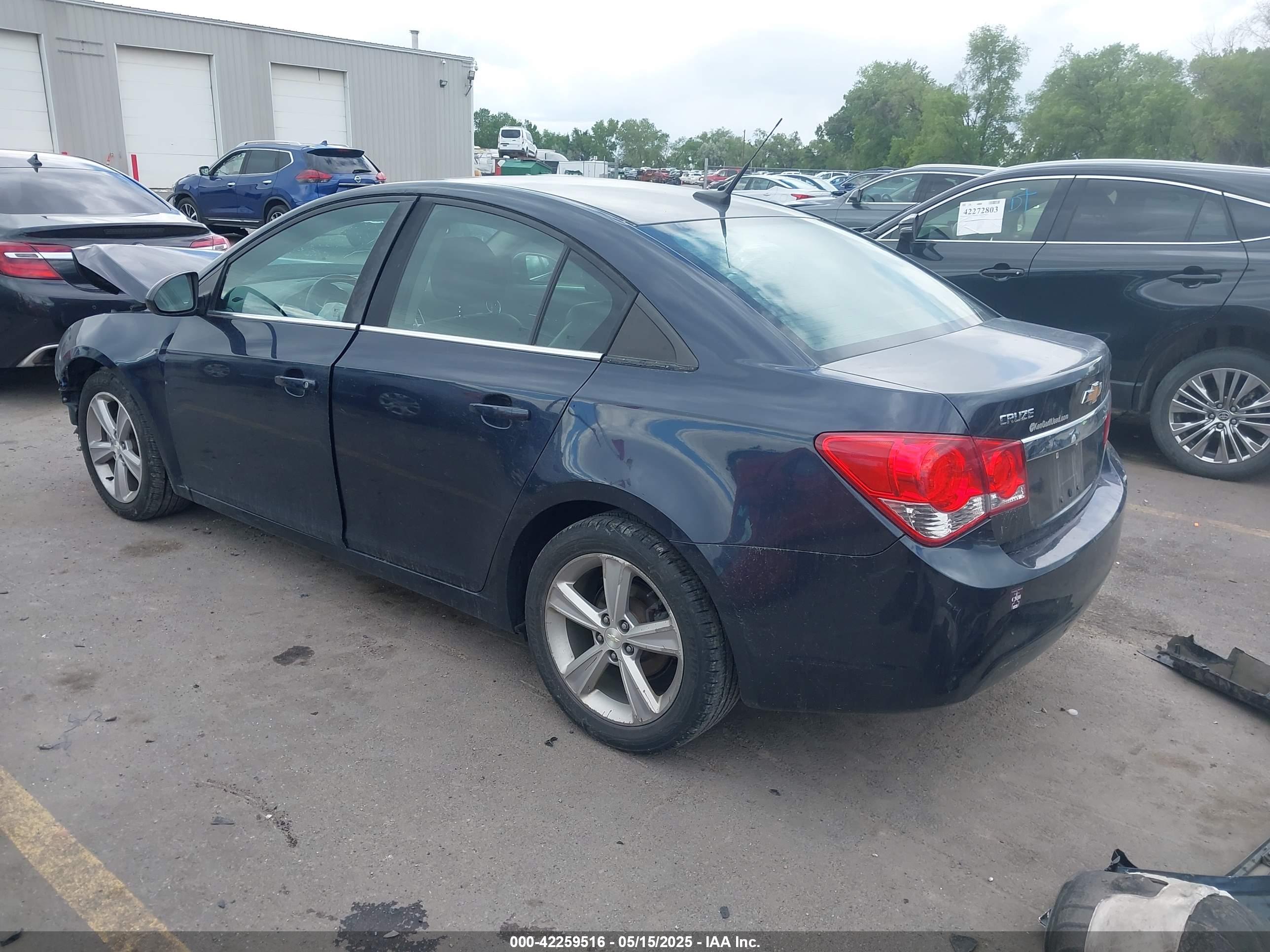 CHEVROLET CRUZE image 3