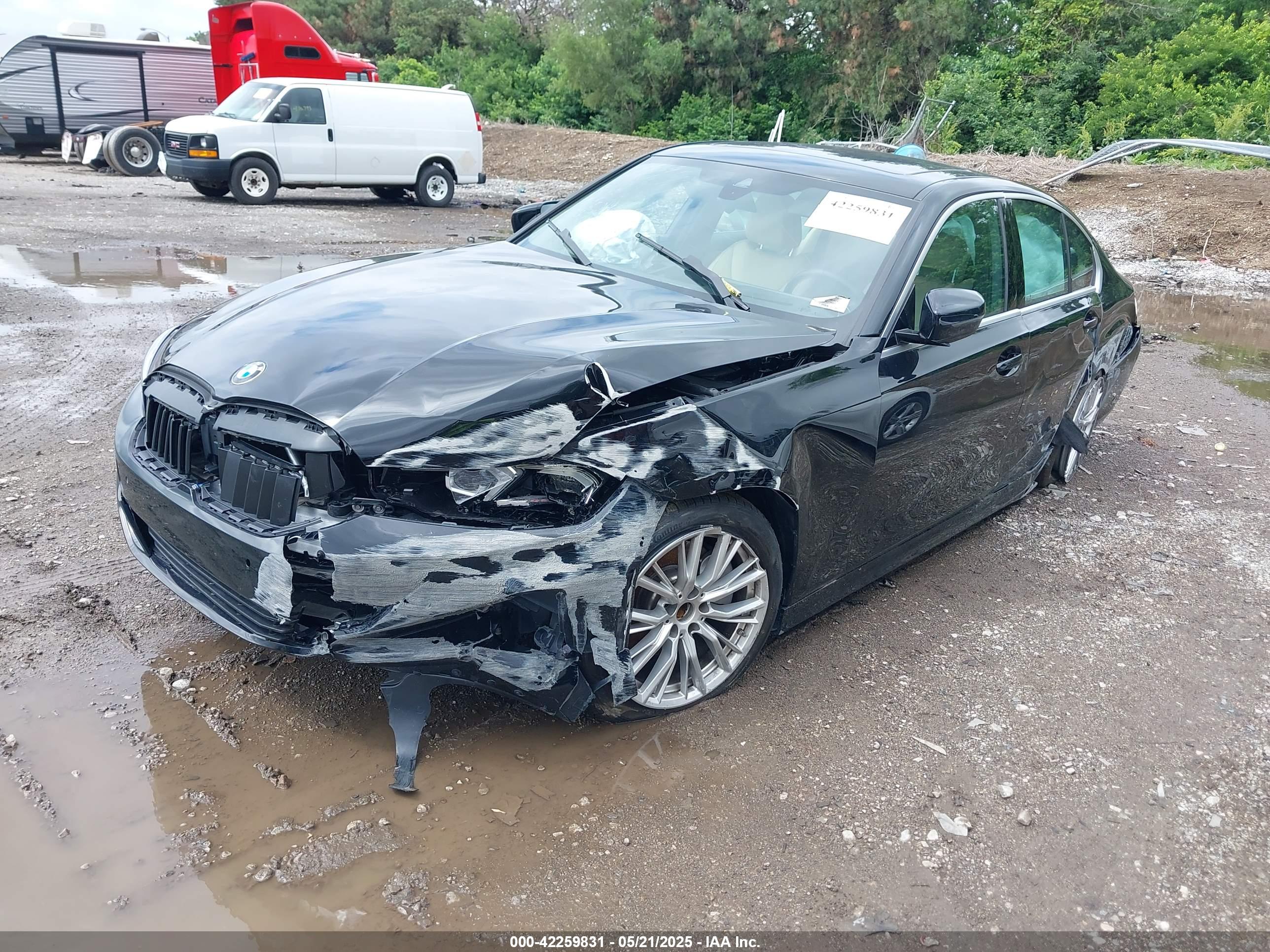 BMW 3 image 2