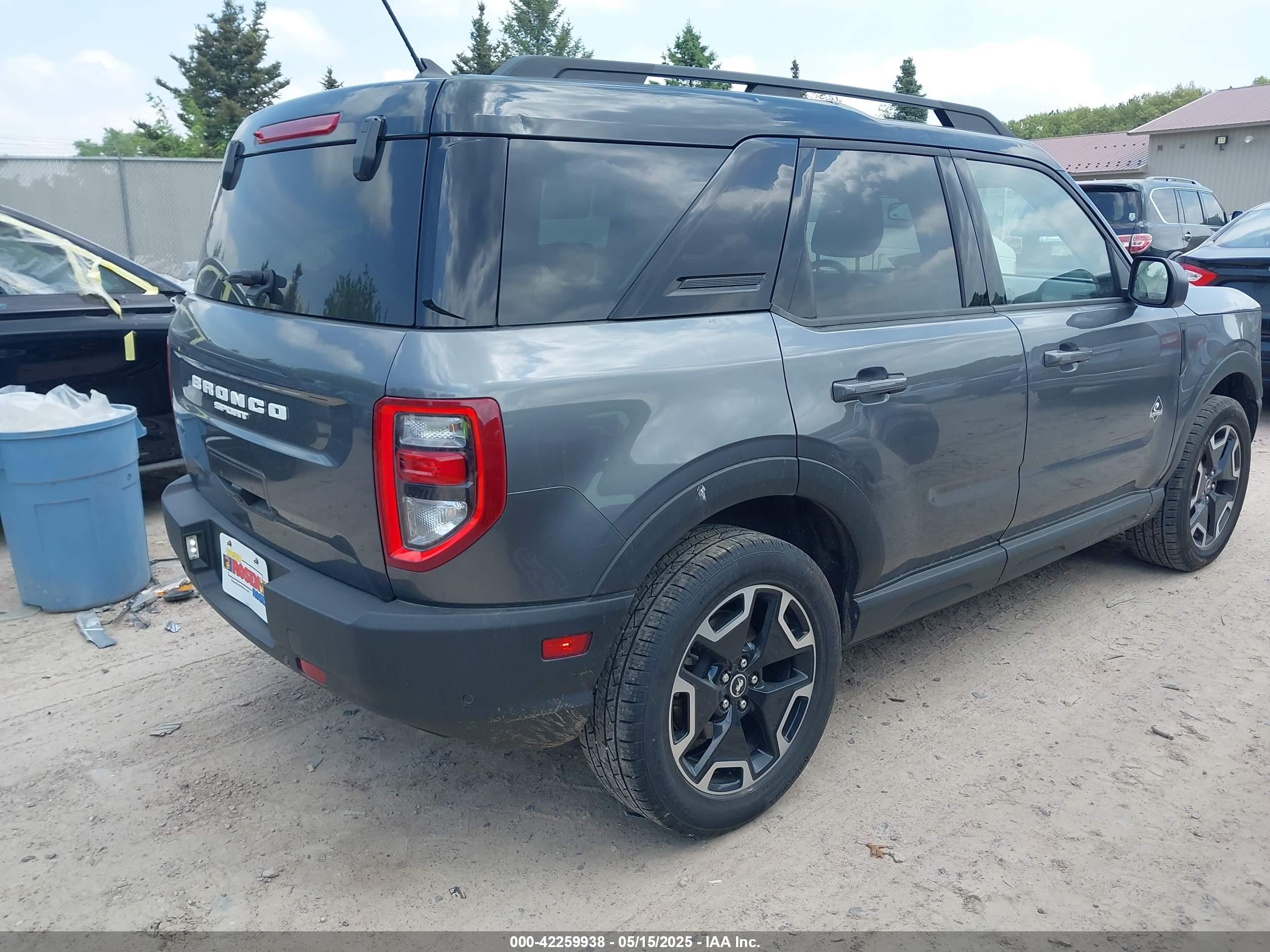 FORD BRONCO image 4