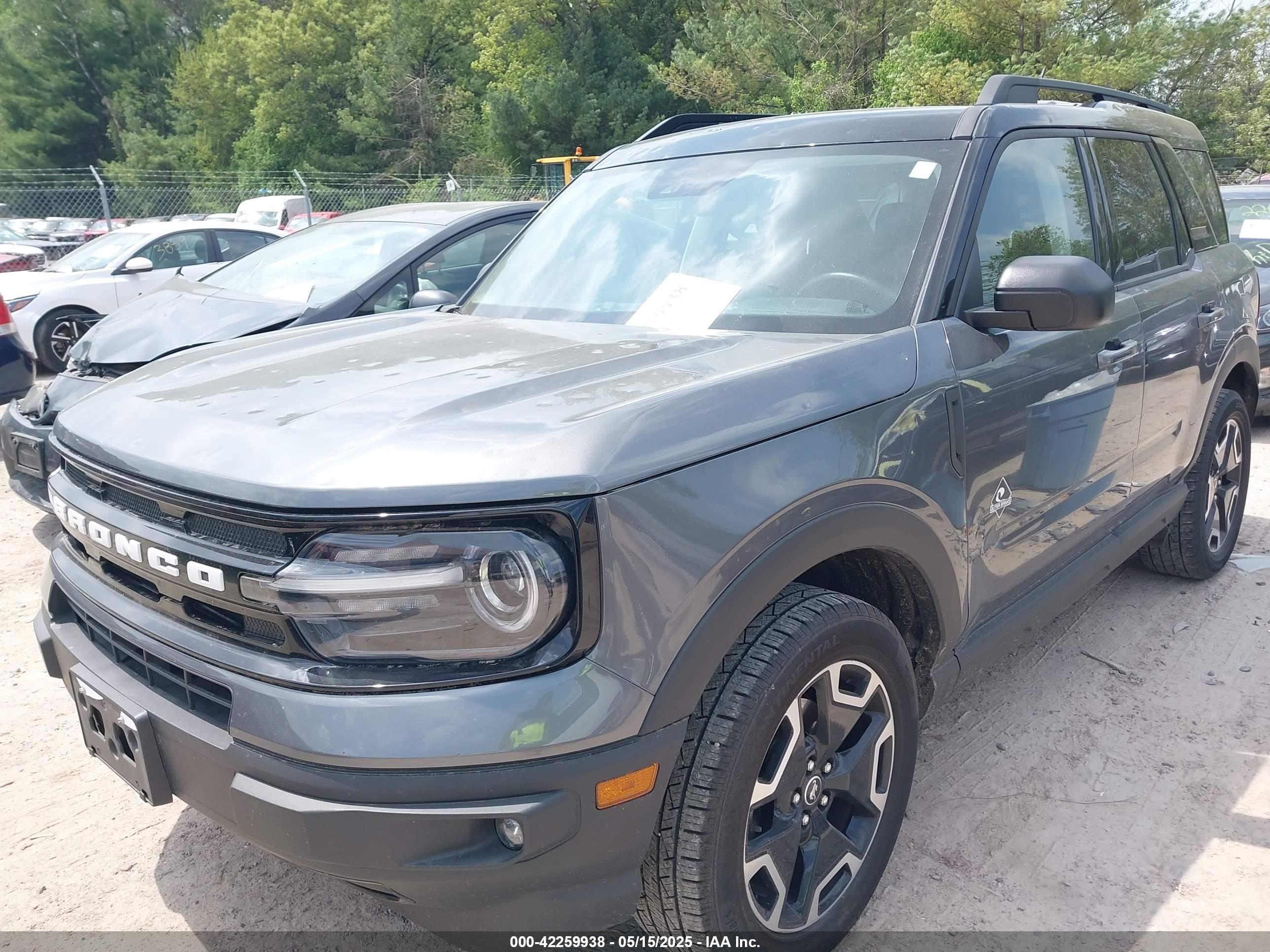 FORD BRONCO image 6