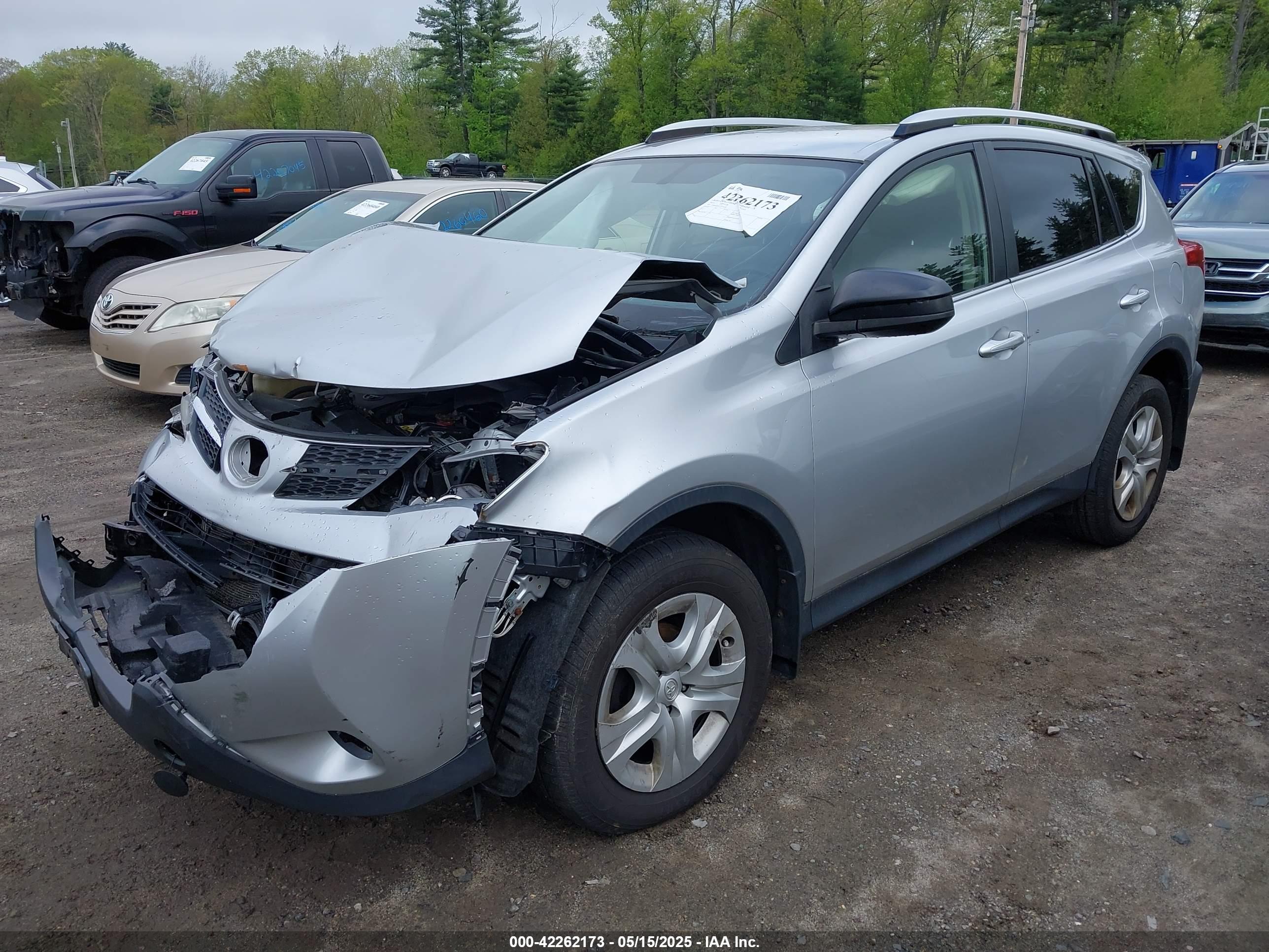 TOYOTA RAV4 image 2