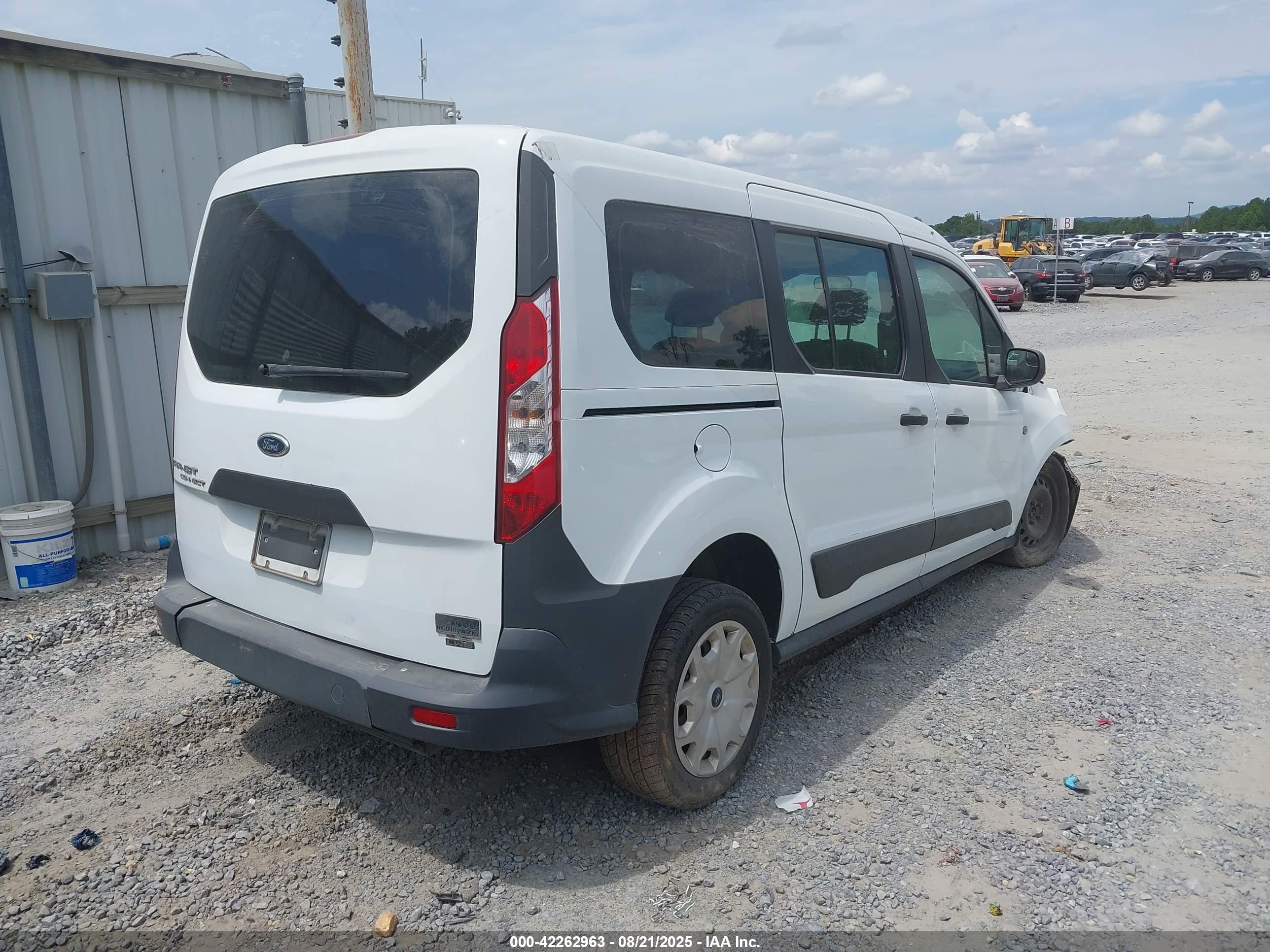 FORD TRANSIT image 4