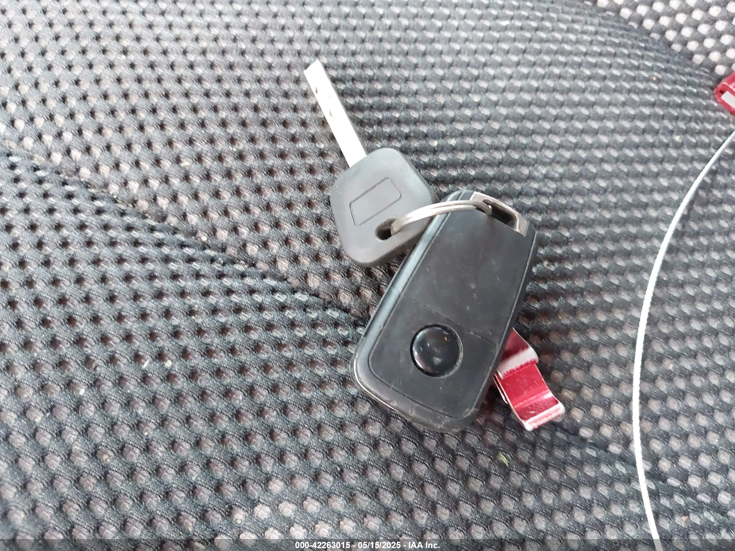 CHEVROLET EQUINOX image 11