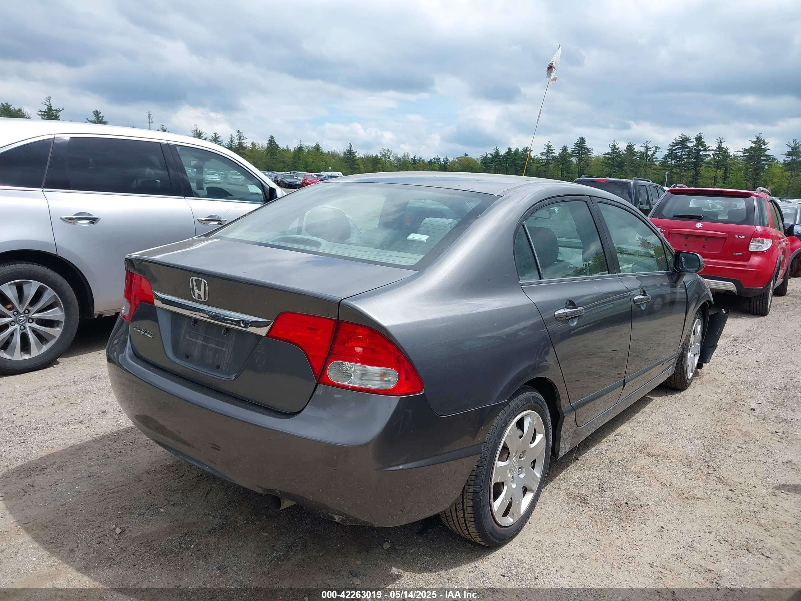HONDA CIVIC image 4
