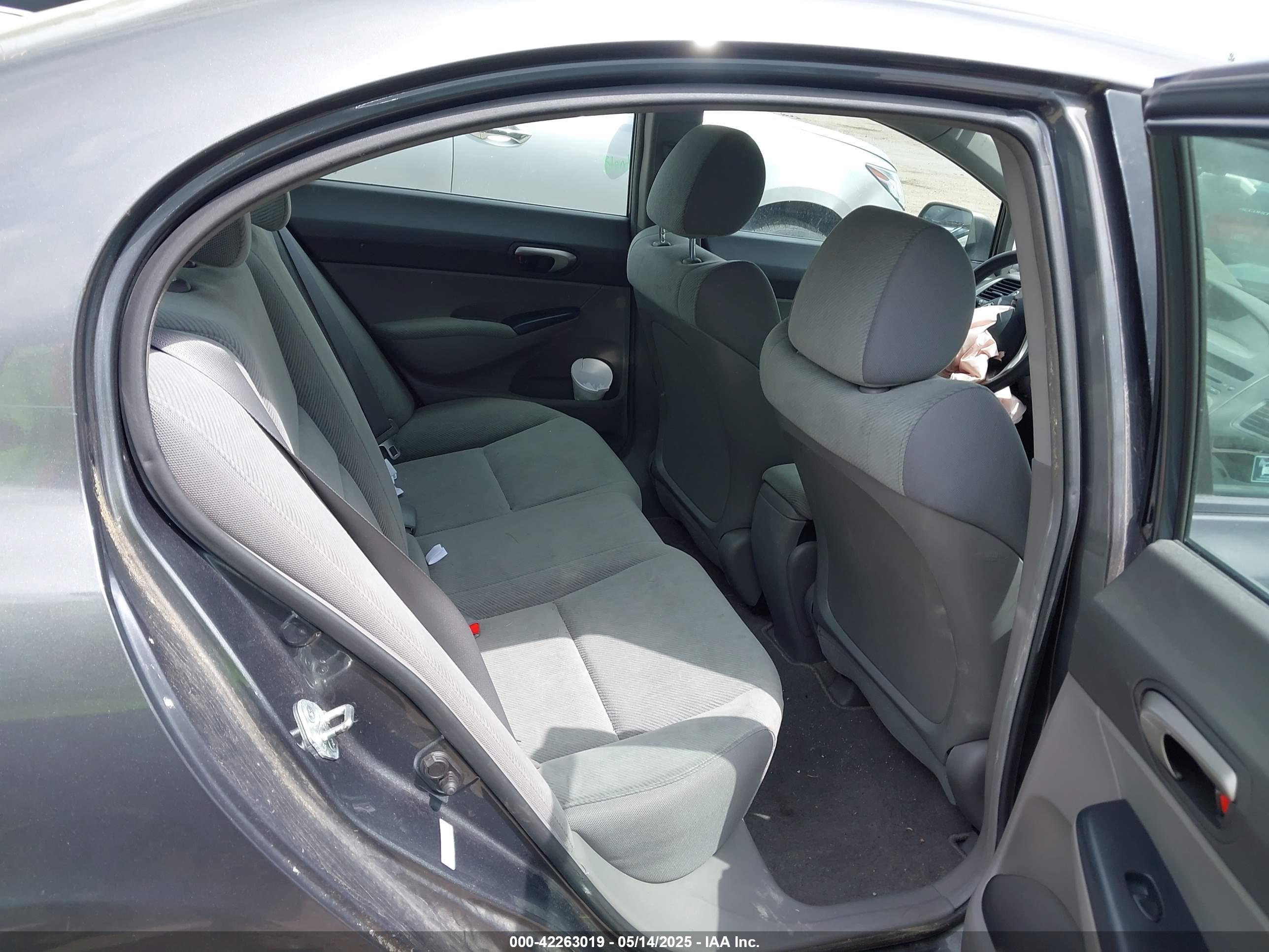 HONDA CIVIC image 8
