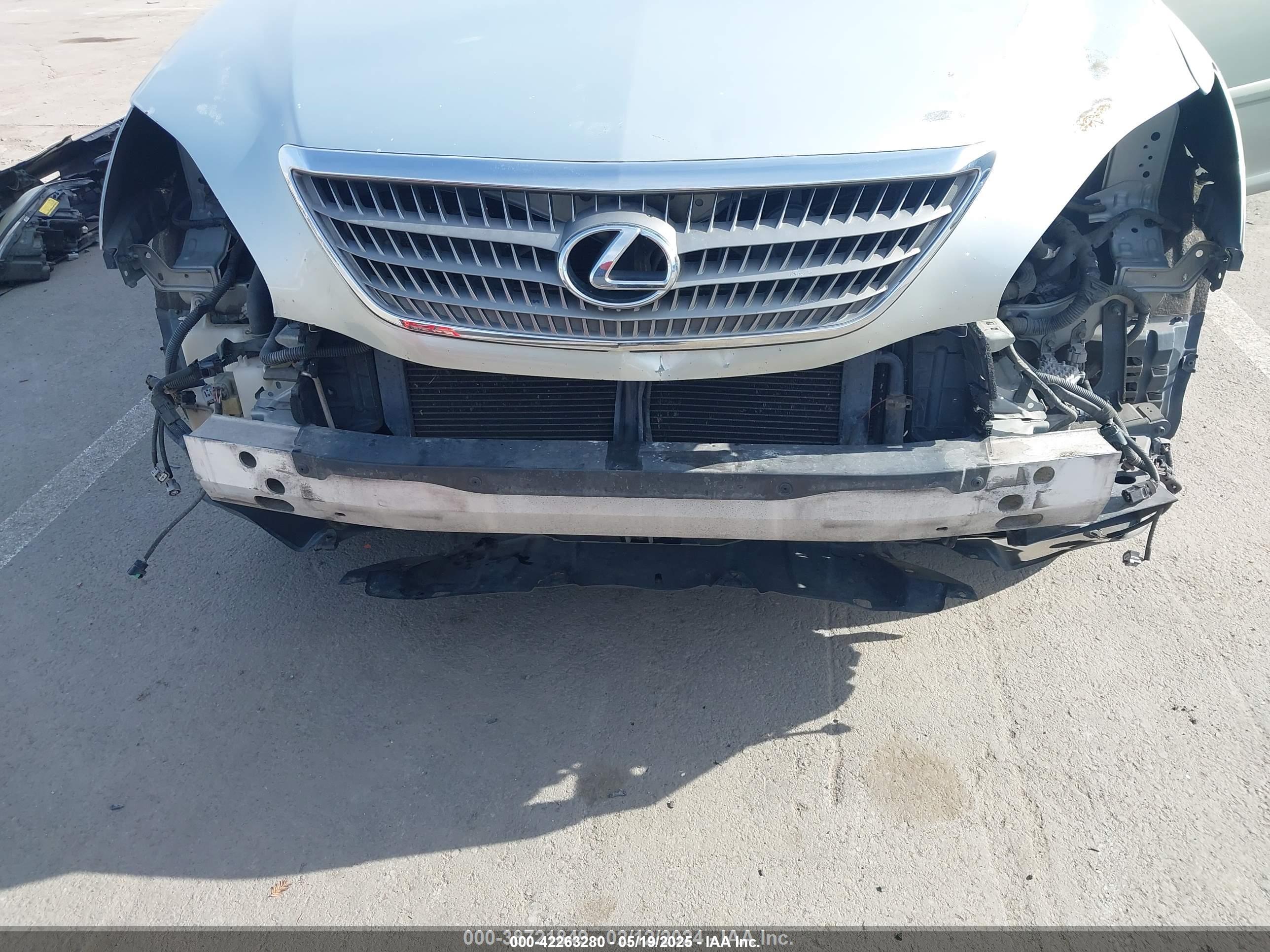 LEXUS RX image 6