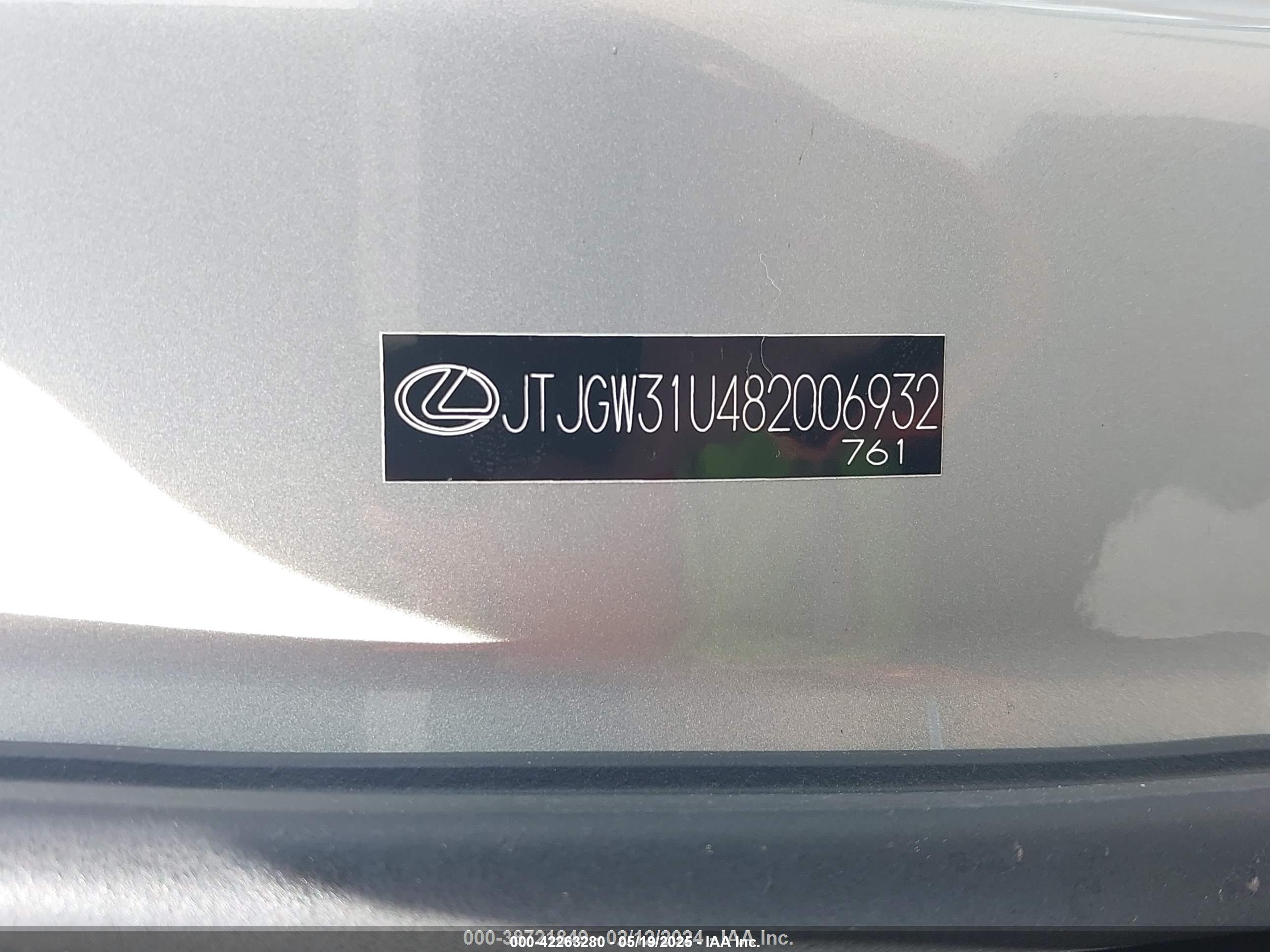 LEXUS RX image 9