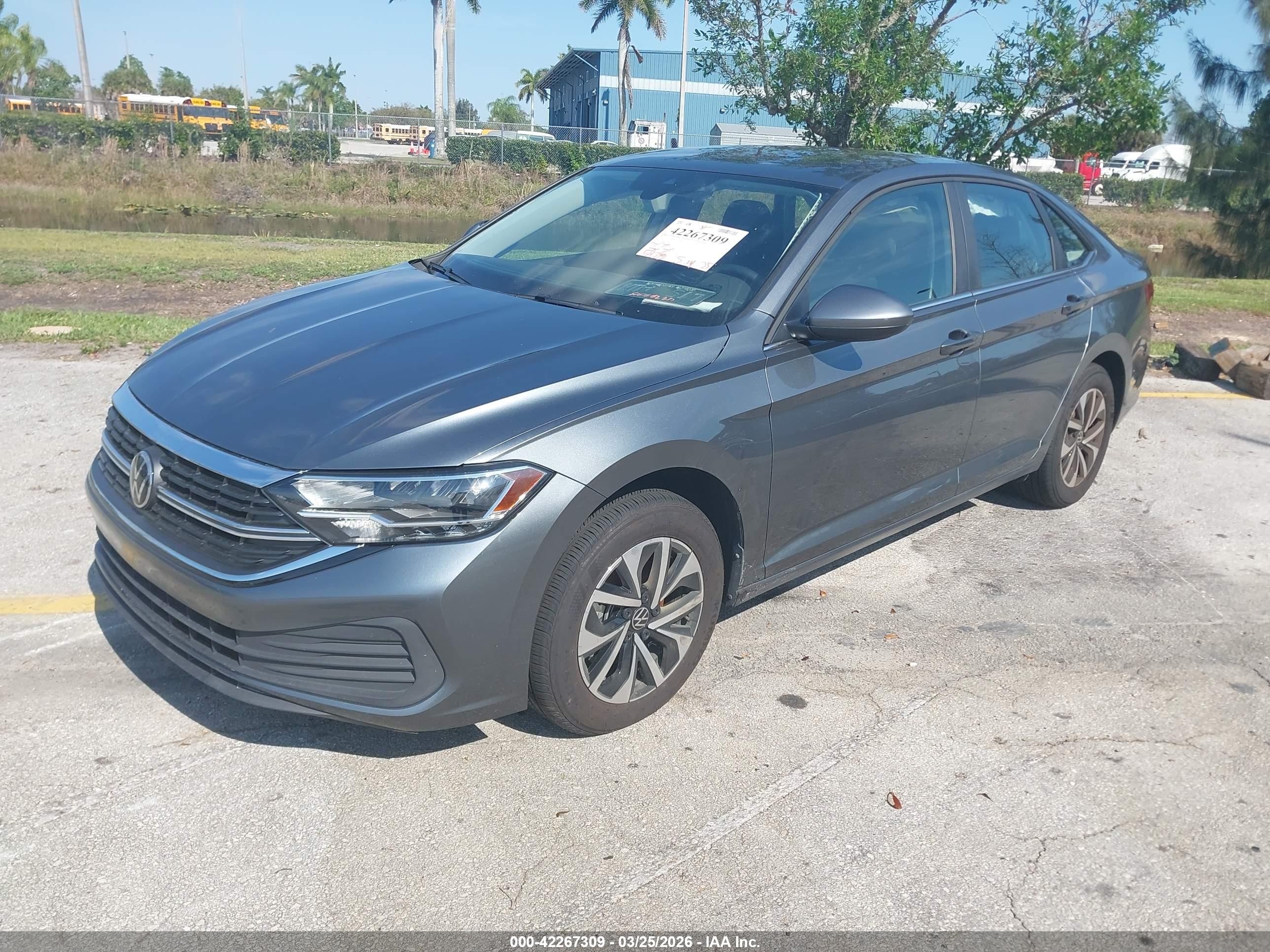 VOLKSWAGEN JETTA image 2