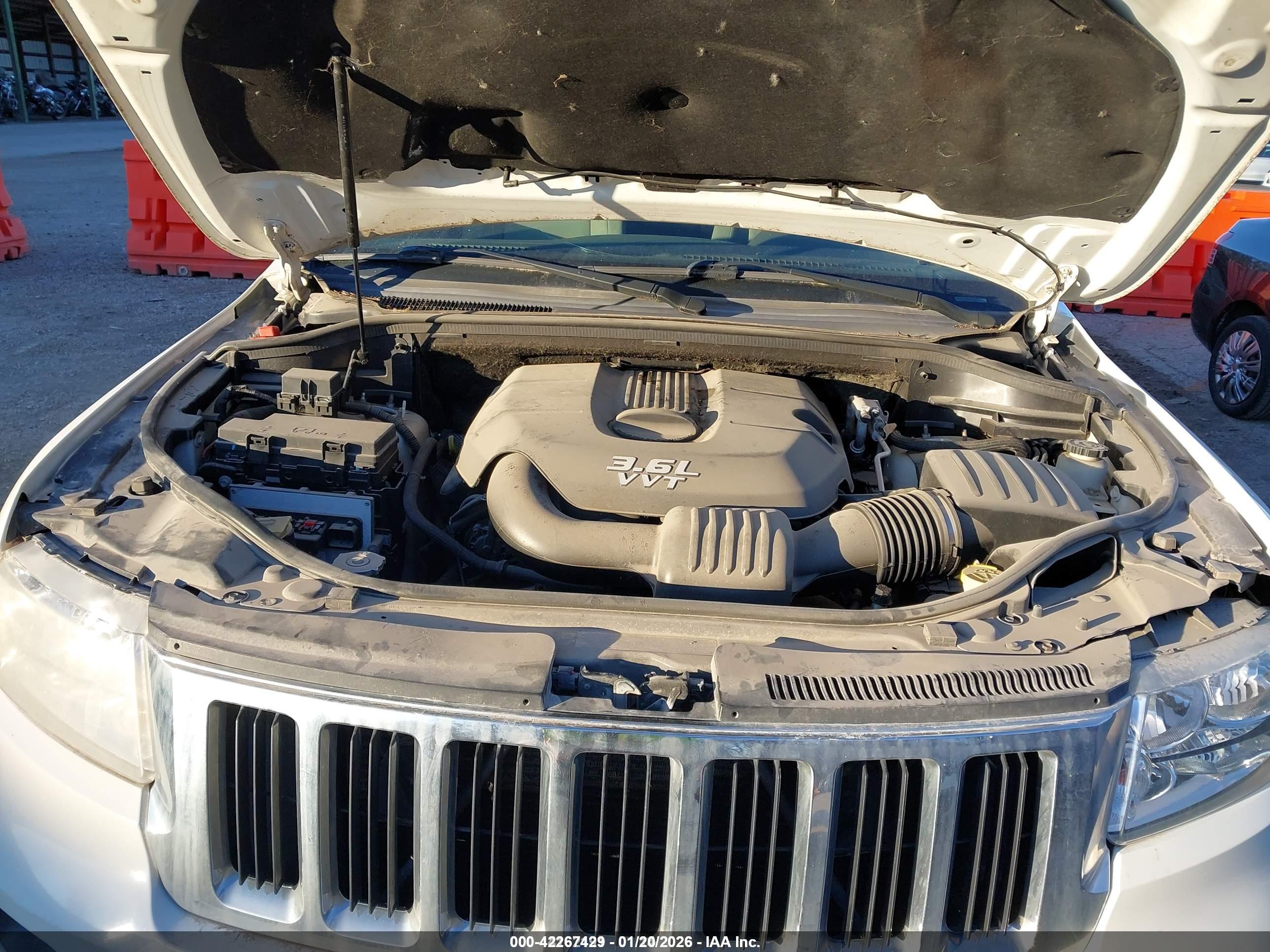 JEEP GRAND image 10
