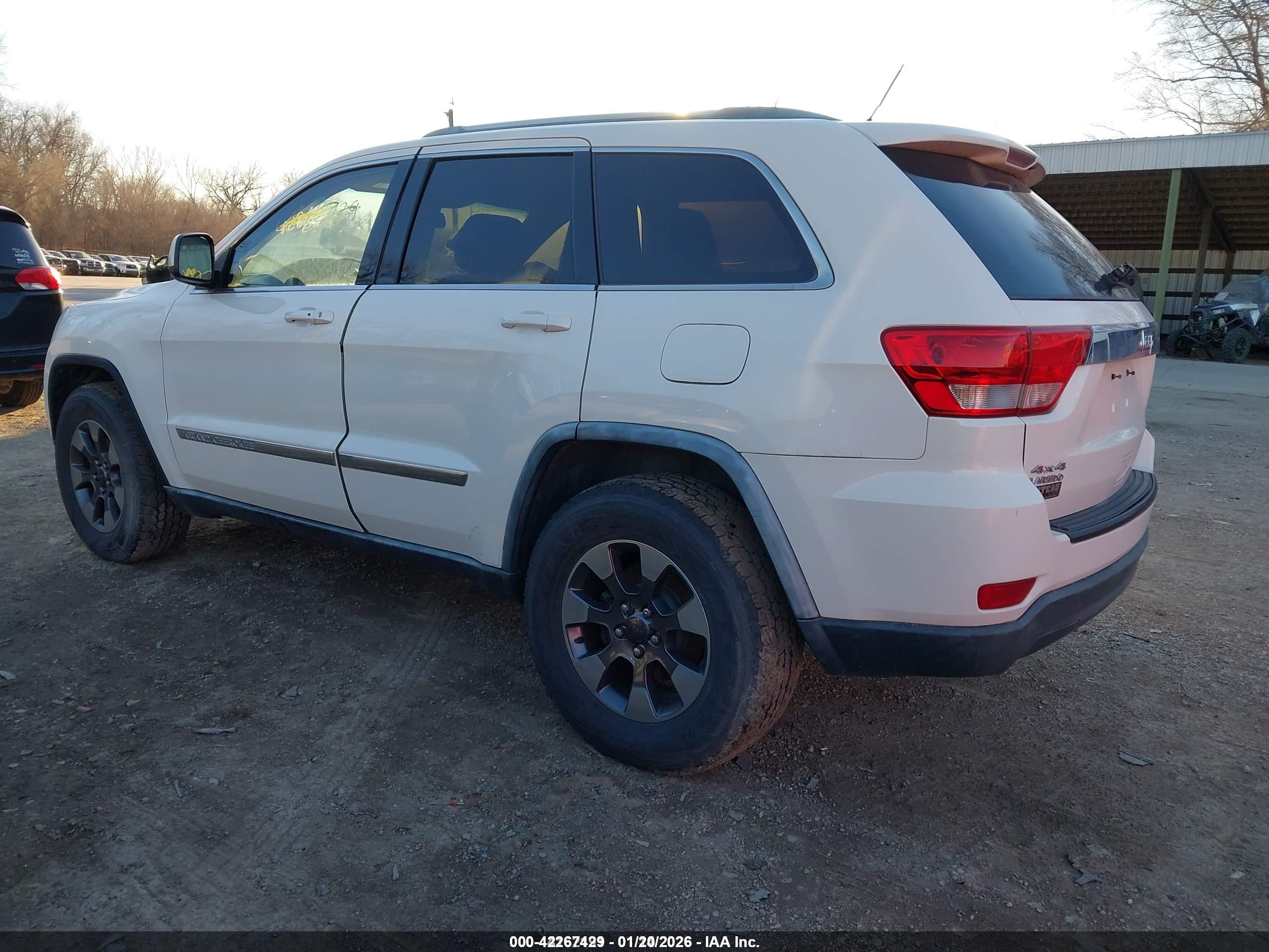 JEEP GRAND image 3