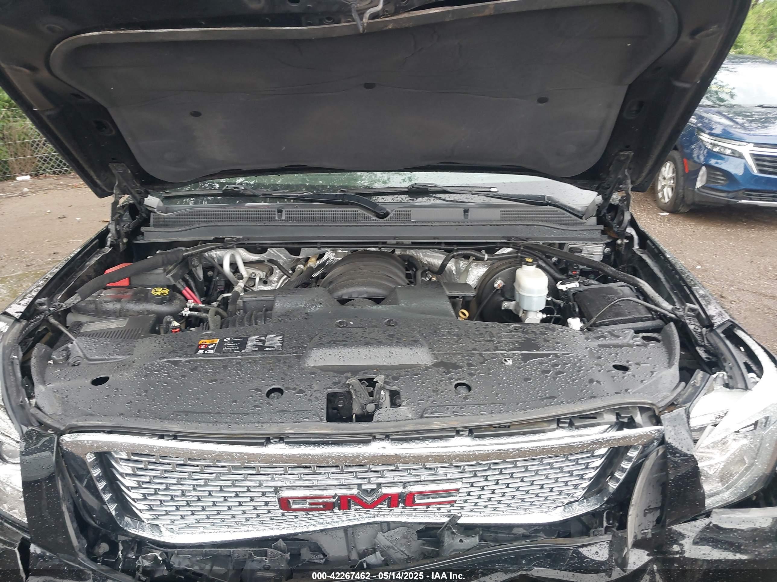 GMC YUKON image 10