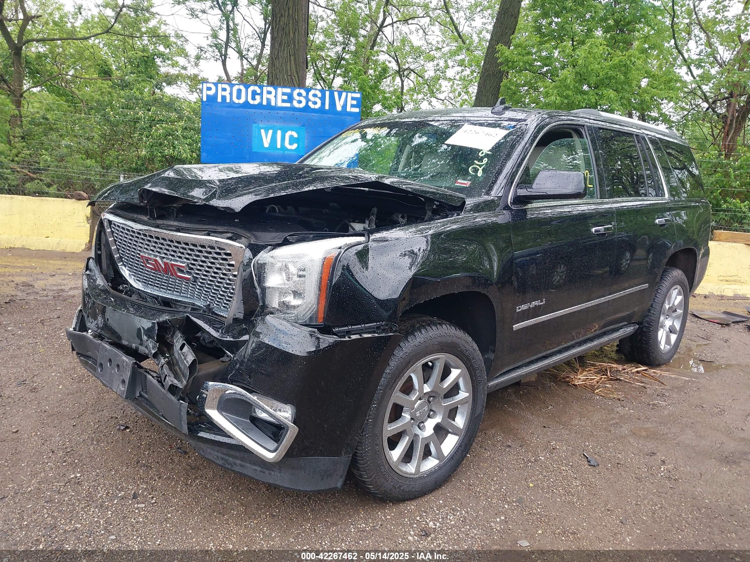 GMC YUKON image 6