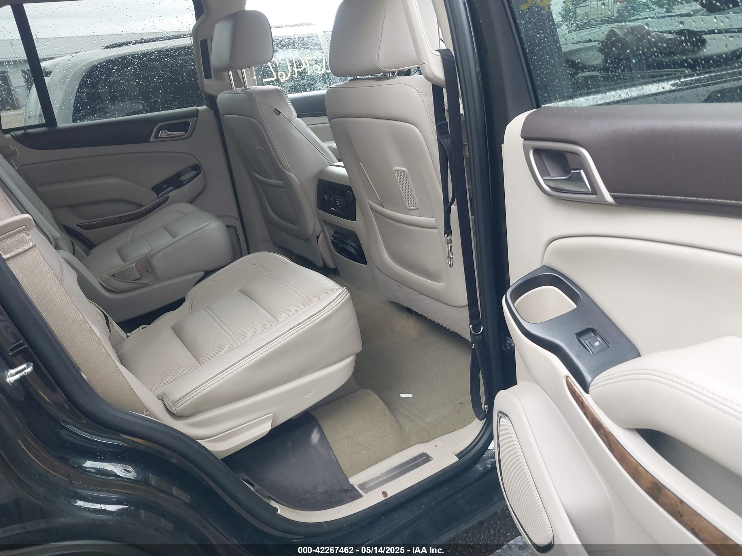 GMC YUKON image 8