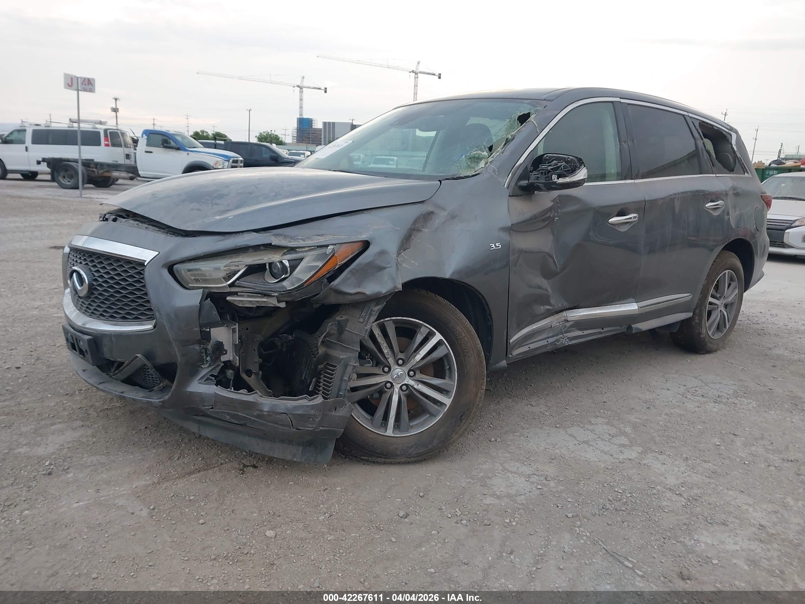 INFINITI QX60 image 2