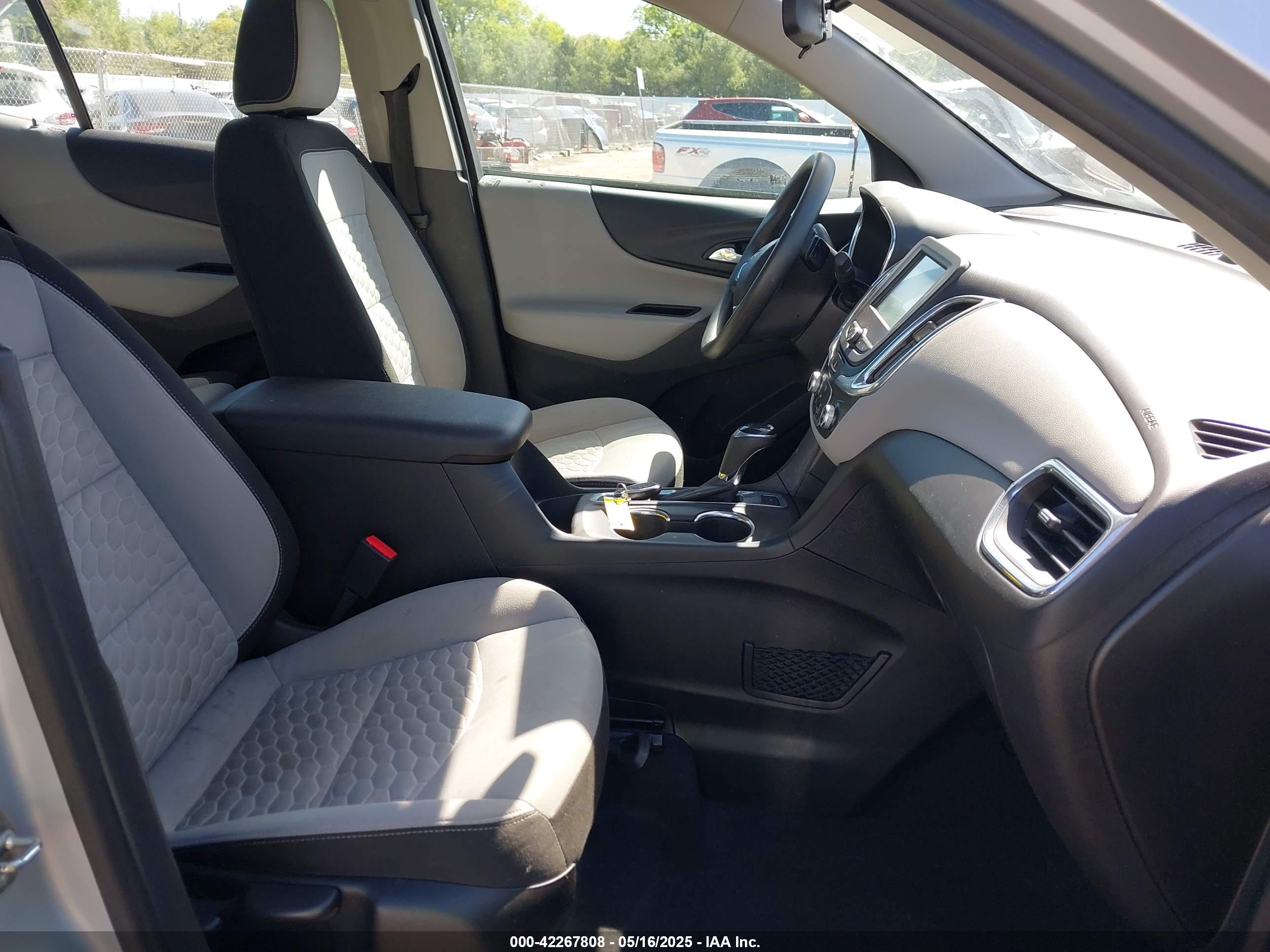 CHEVROLET EQUINOX image 5