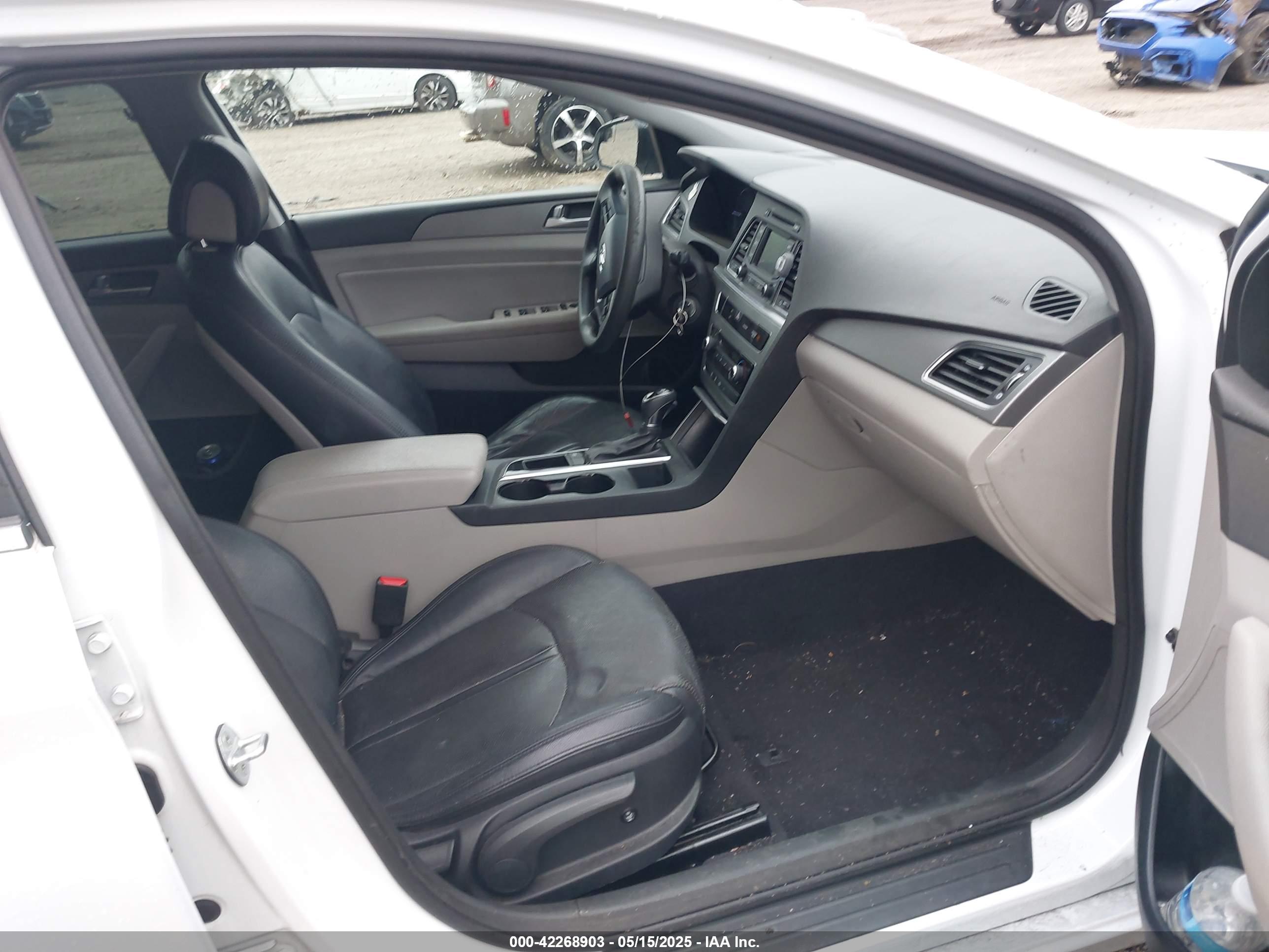 HYUNDAI SONATA image 5
