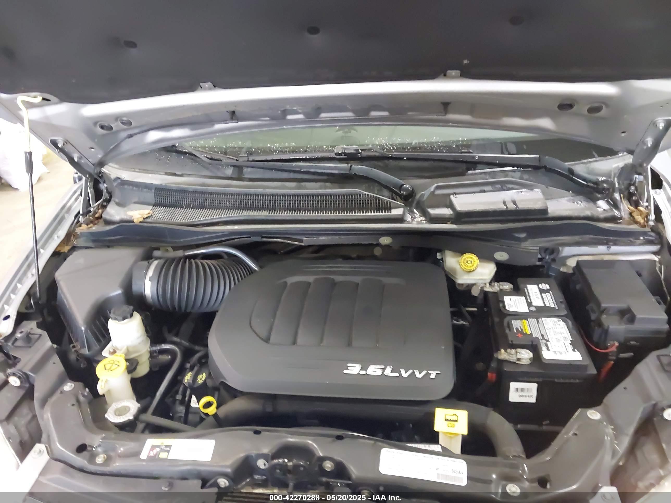 CHRYSLER TOWN image 10