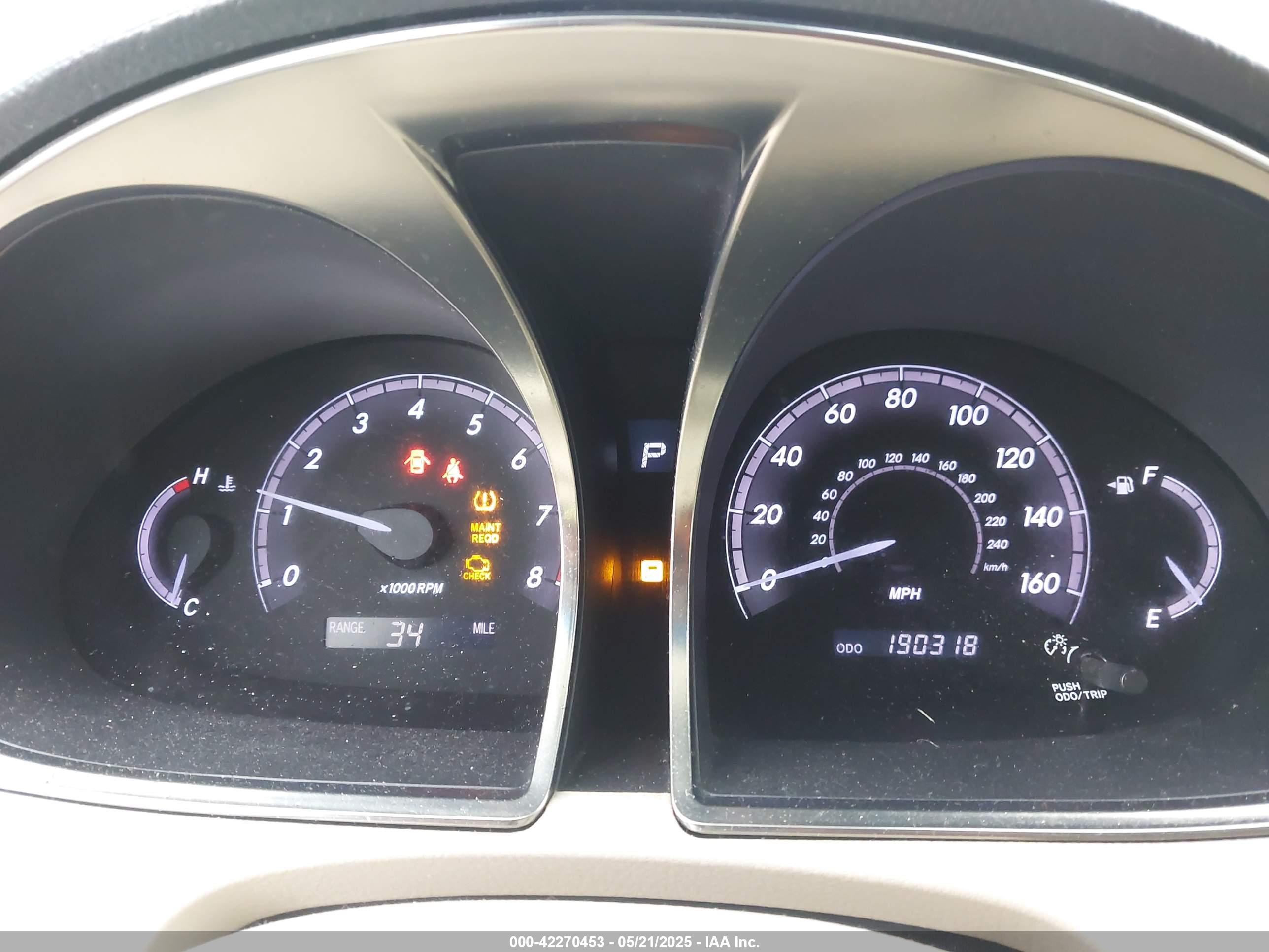 TOYOTA AVALON image 7