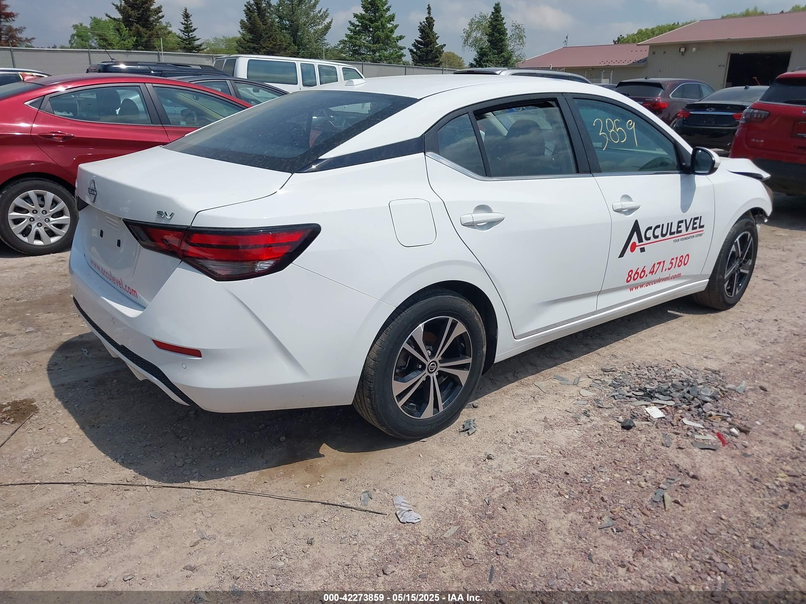 NISSAN SENTRA image 4