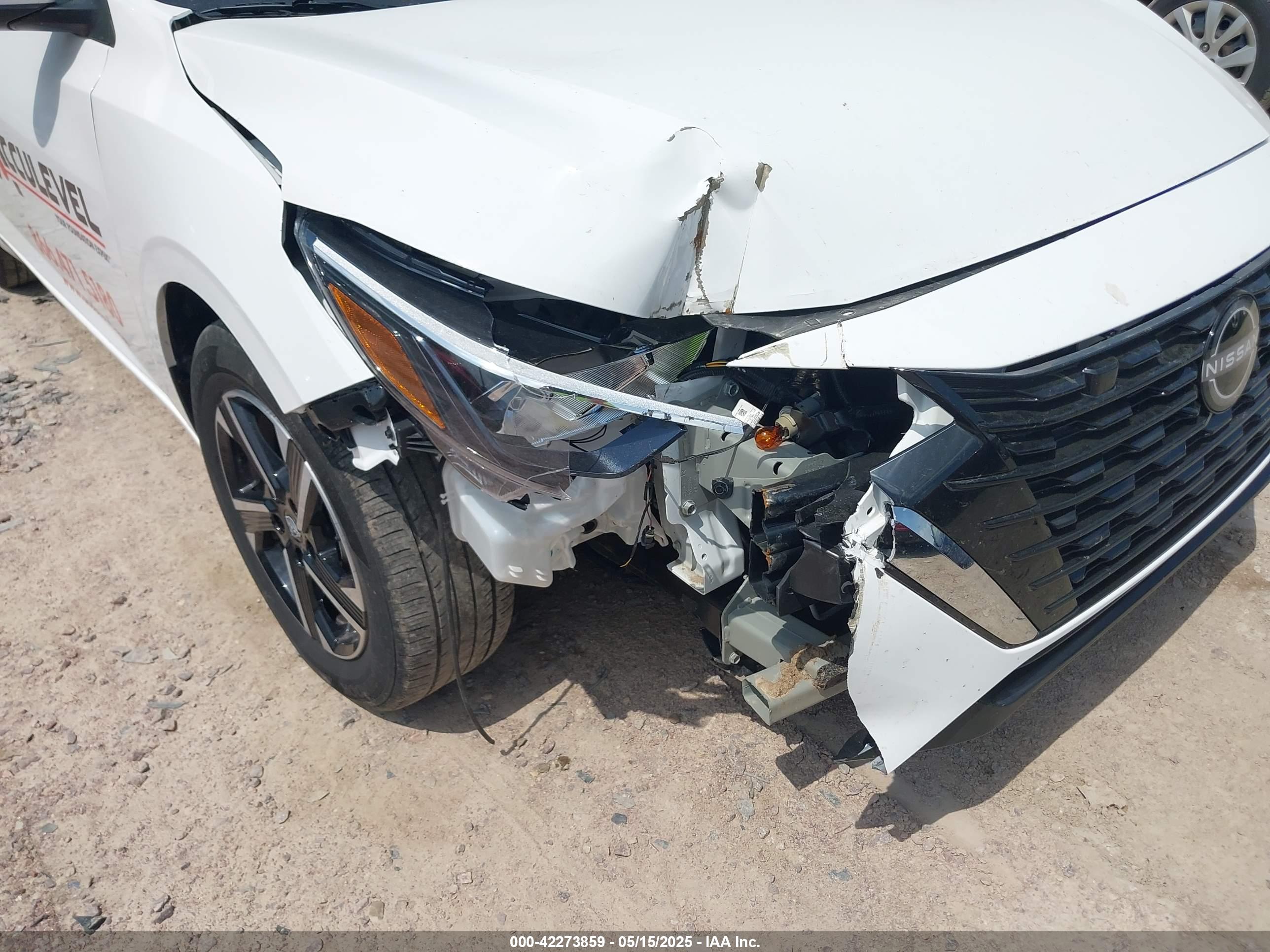 NISSAN SENTRA image 6