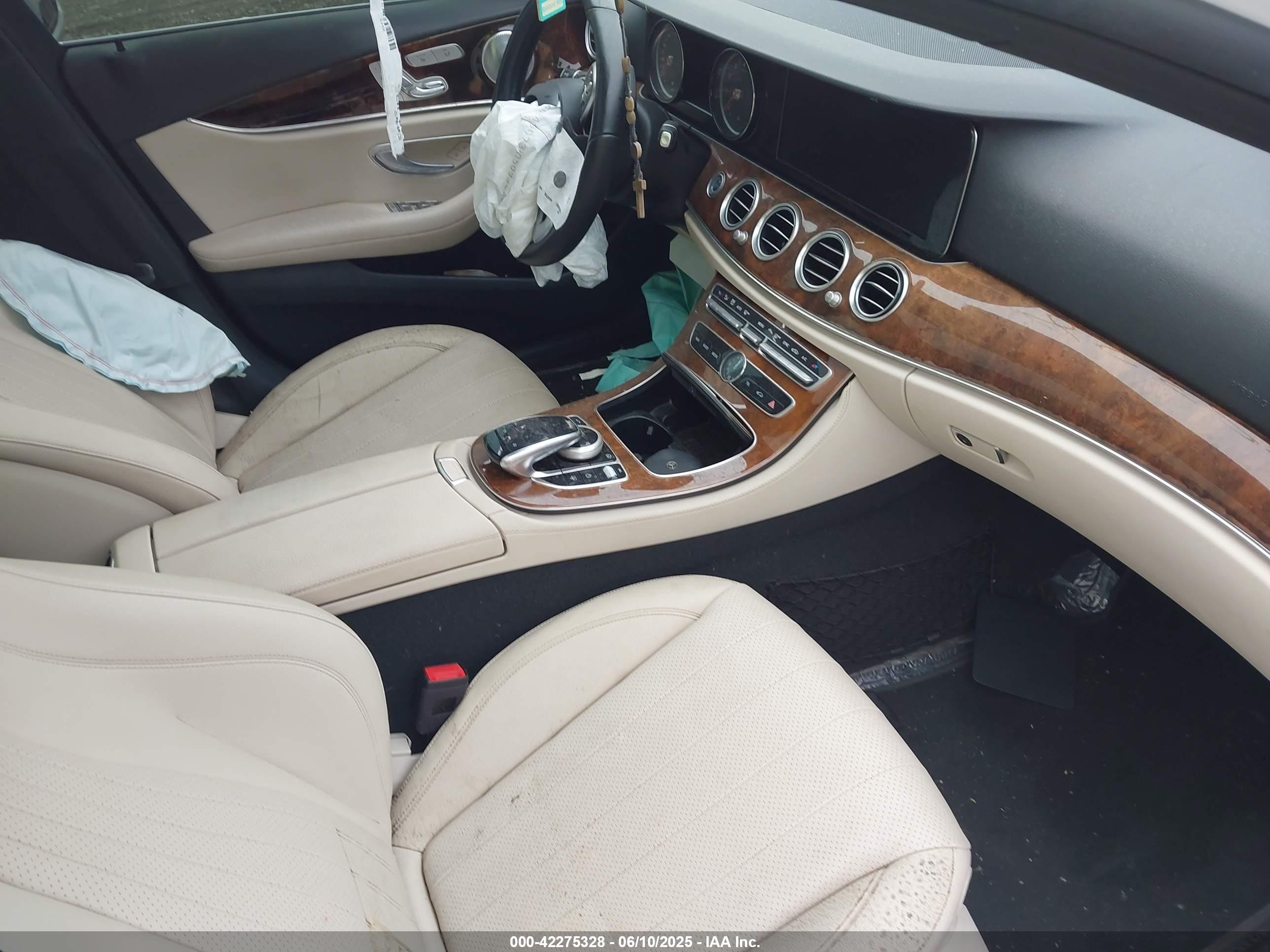 MERCEDES-BENZ E image 5